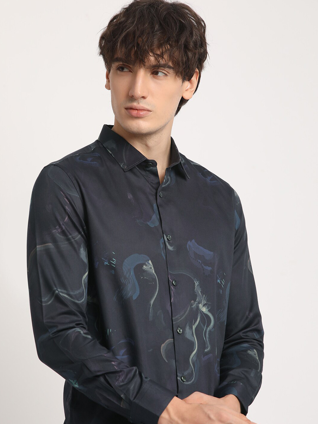 THE BEAR HOUSE Men Abstract Graphic Printed Slim Fit Casual Shirt