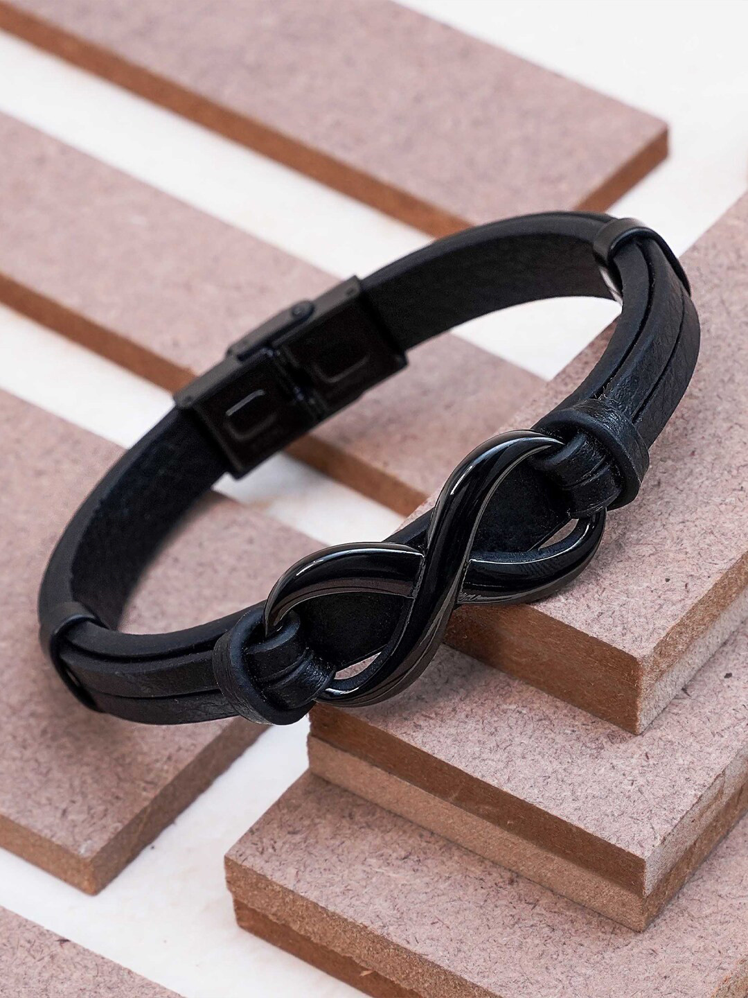 SWASHAA Men Leather Wraparound Bracelet