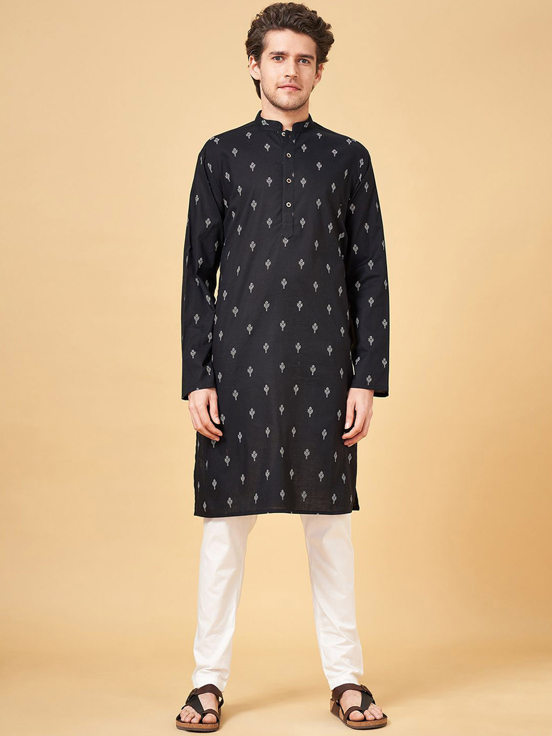 indus route by Pantaloons Men Paisley Flared Sleeves Thread Work Kurta