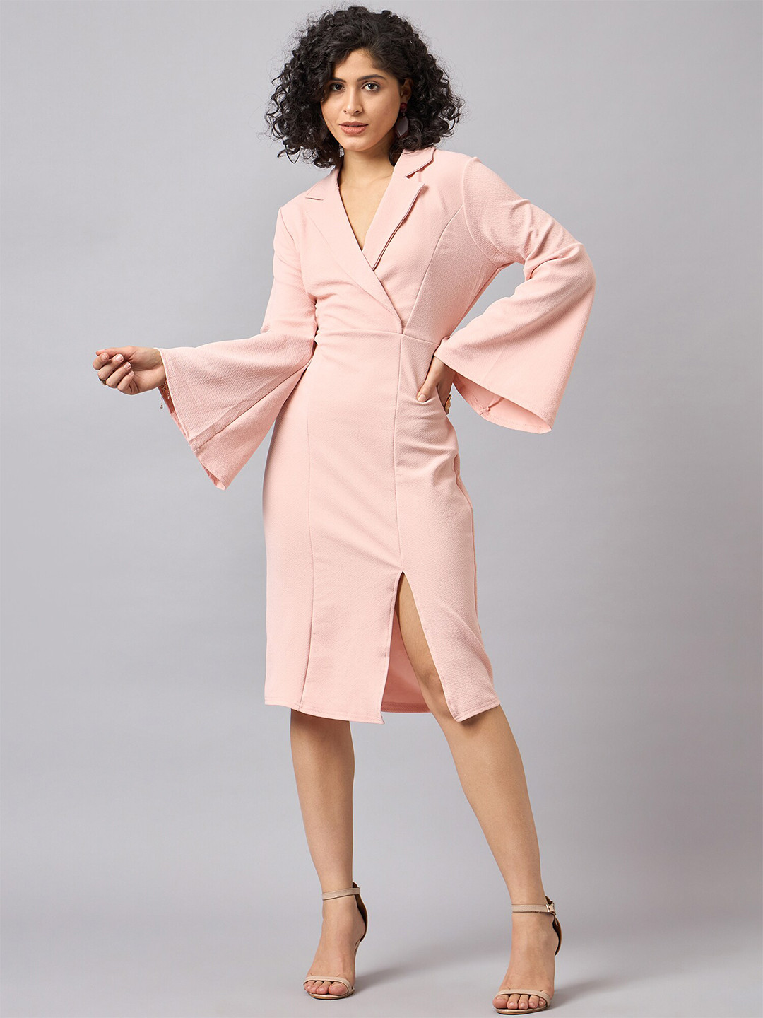 The Roadster Lifestyle Co Women Knee Length Sheath Dresses