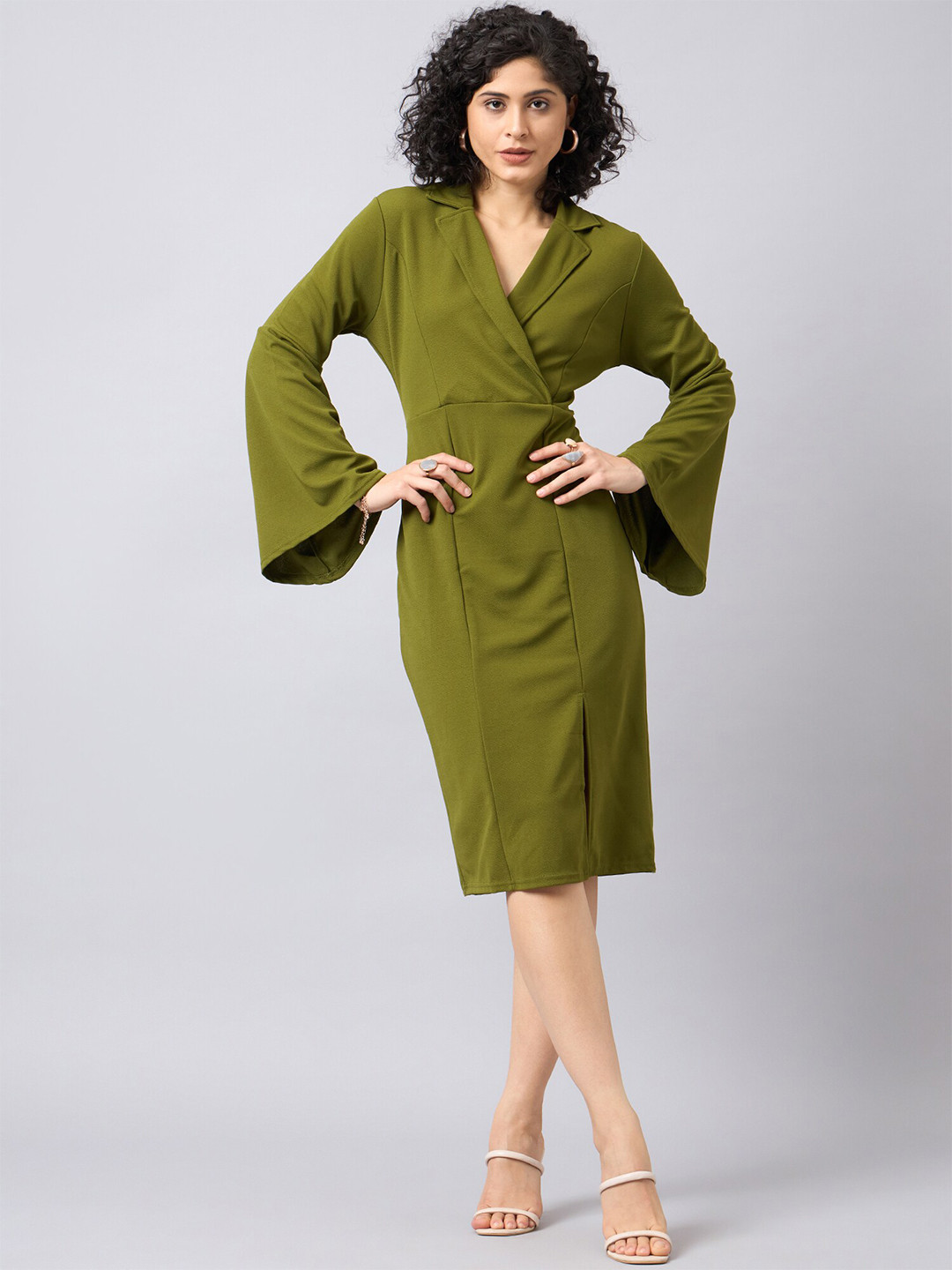 The Roadster Lifestyle Co Women Knee Length Sheath Dresses