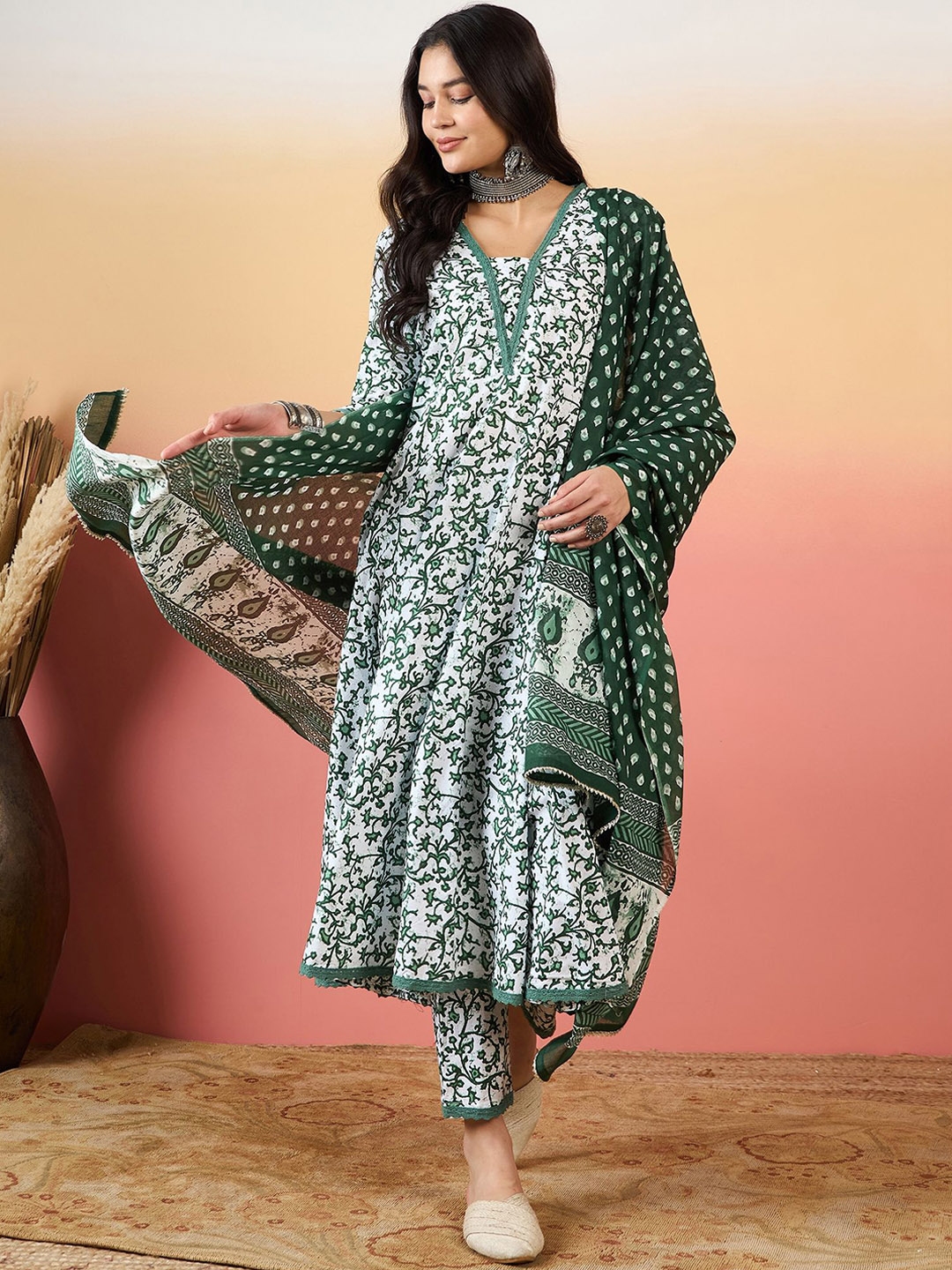 KALINI Women Floral Printed Regular Pure Cotton Kurta With Trousers & With Dupatta - Kurta Sets for Women 29677116 | Myntra