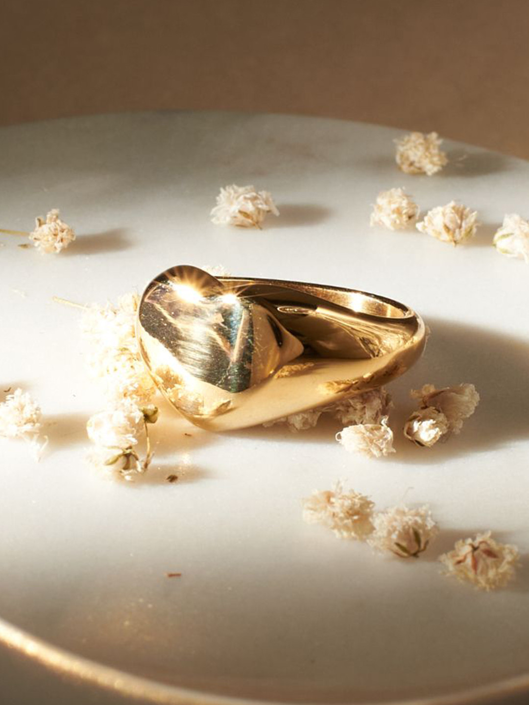 SALTY Women Elite Emblem Finger Ring