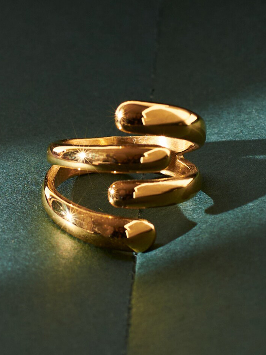 SALTY Women Classic Commander Finger Ring