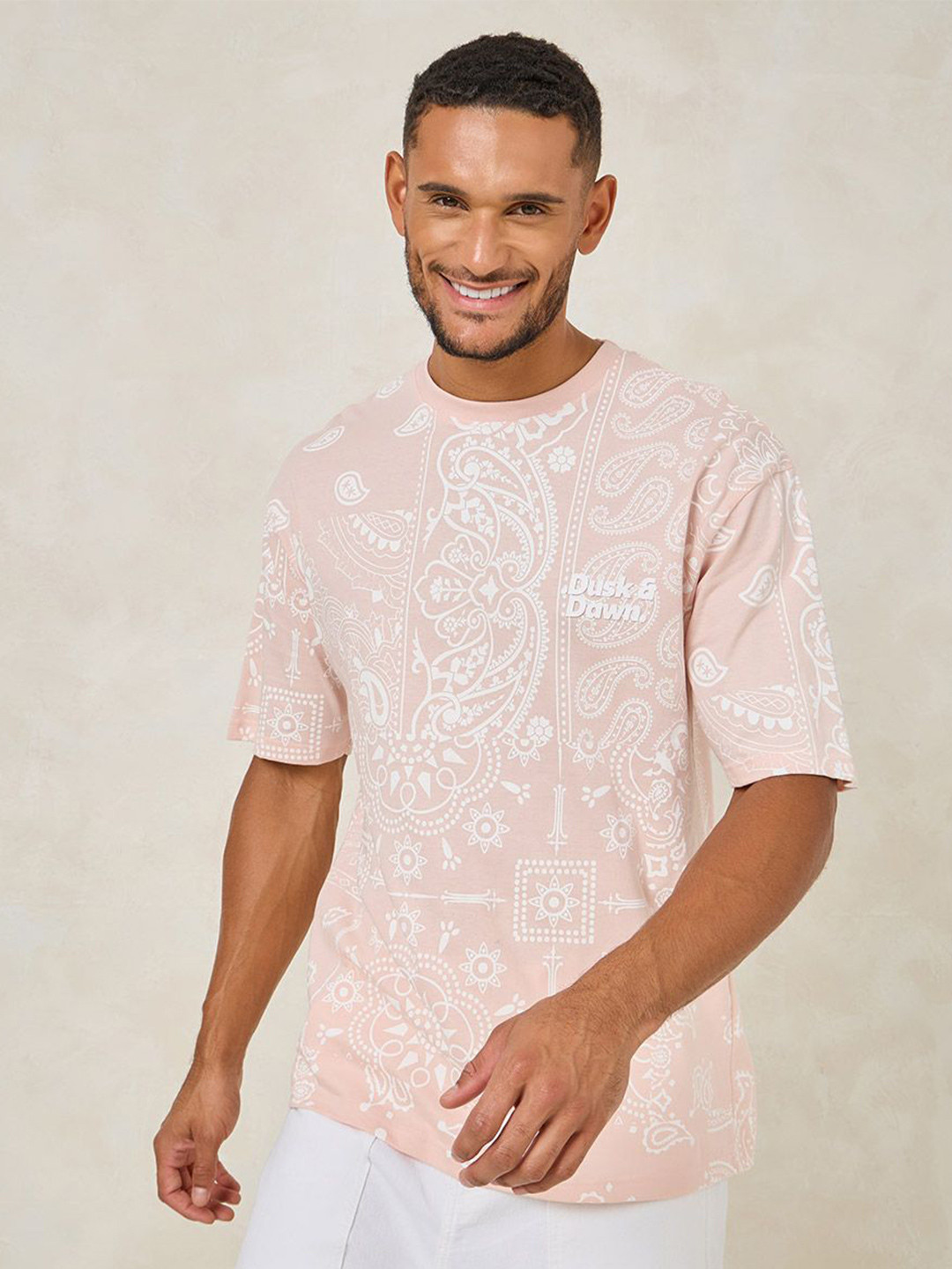 Styli Men Pink Paisley Print Acid Wash Oversized T-Shirt