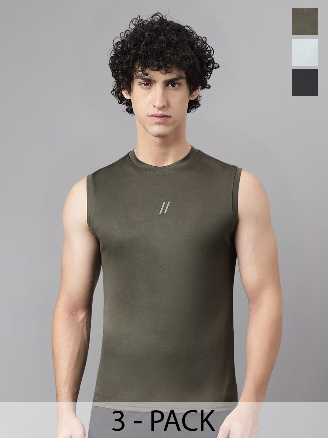 ATICX Men Typography 3 Monochrome Applique Slim Fit T-shirt