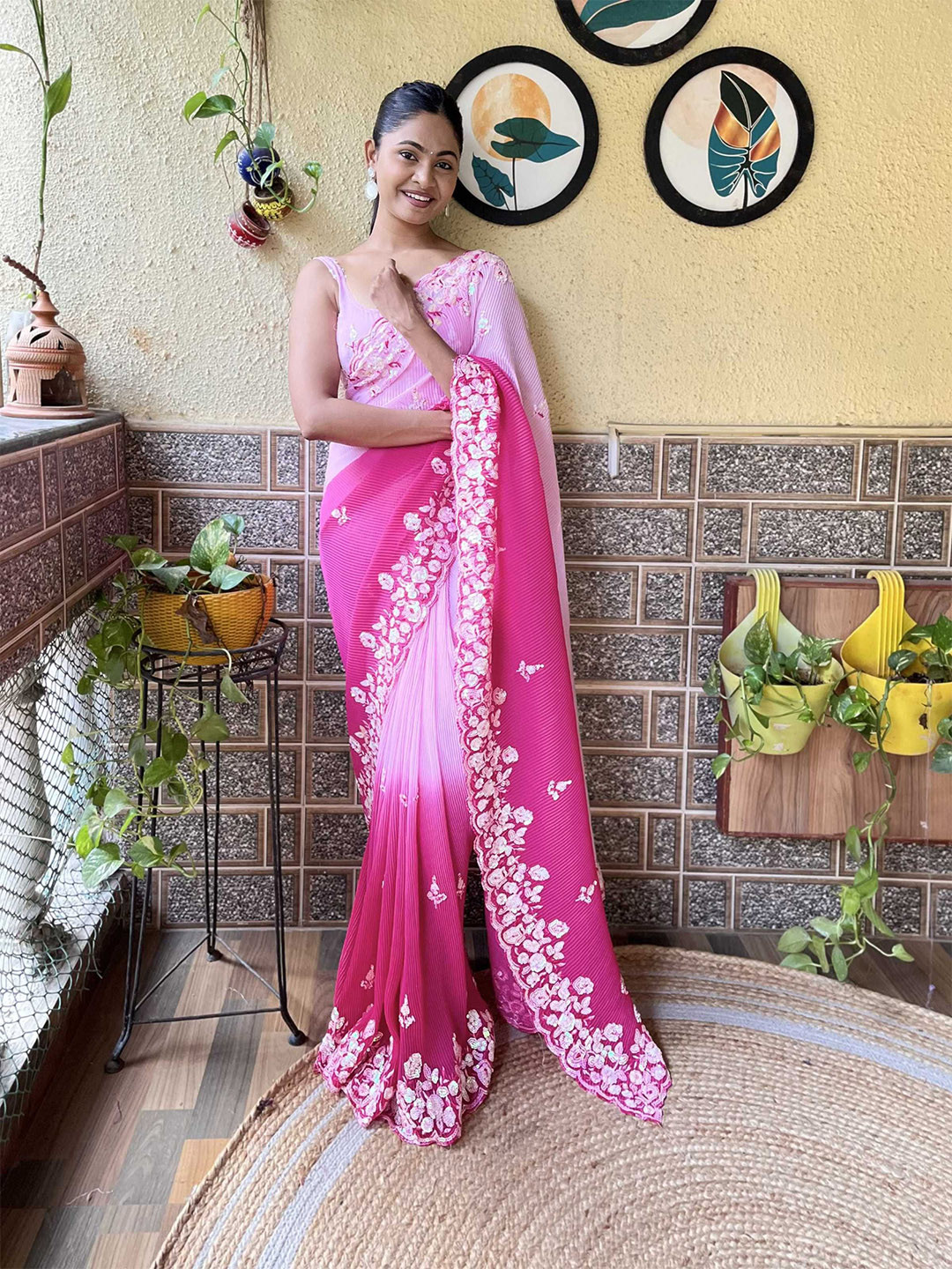 Mitera Faux Georgette With Crush Pattern Sequinned Saree