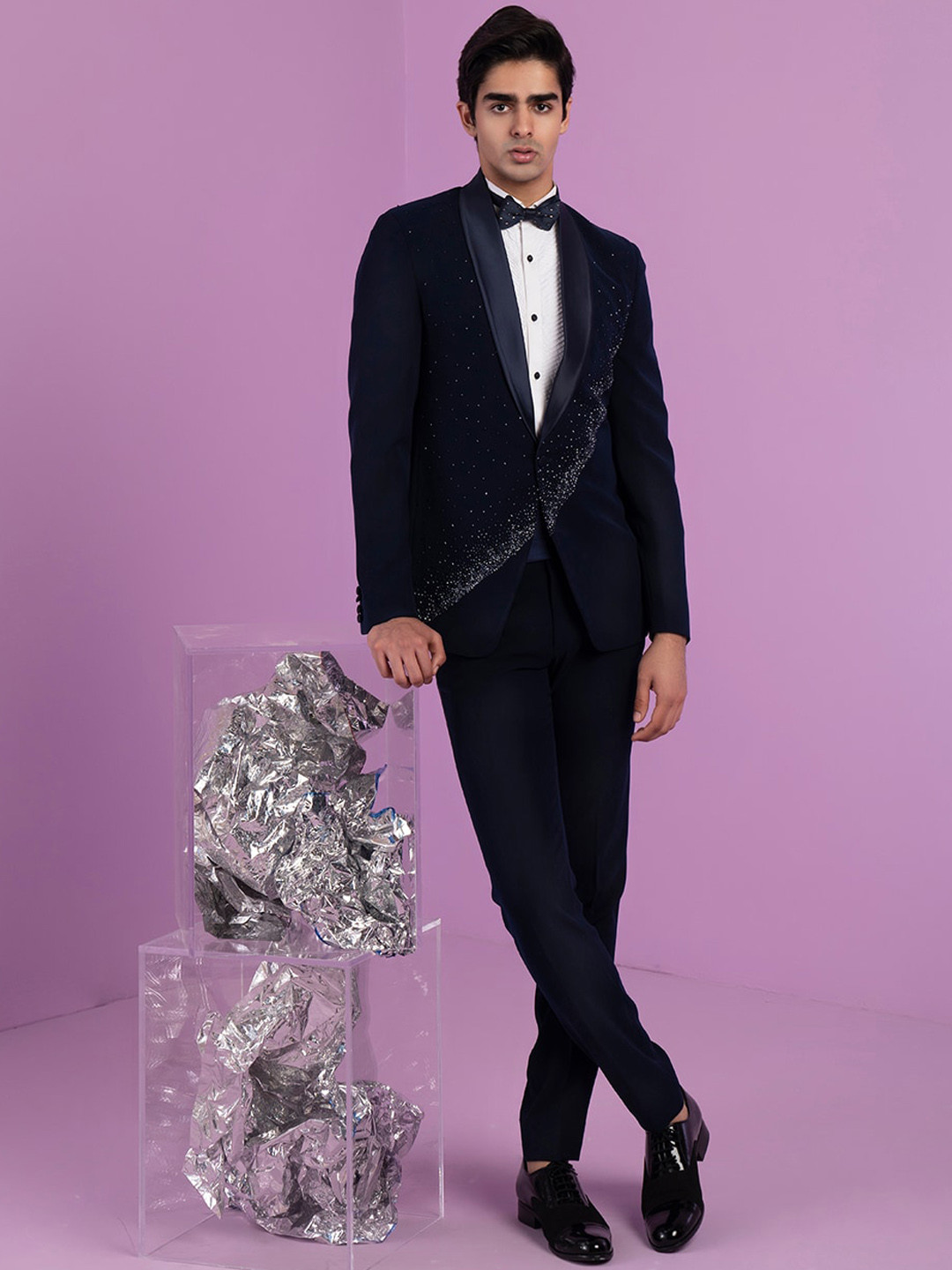 CONTRAST BY PARTH Men Double Vent Tuxedo Four-Piece Blazer and Trousers Formal Suit