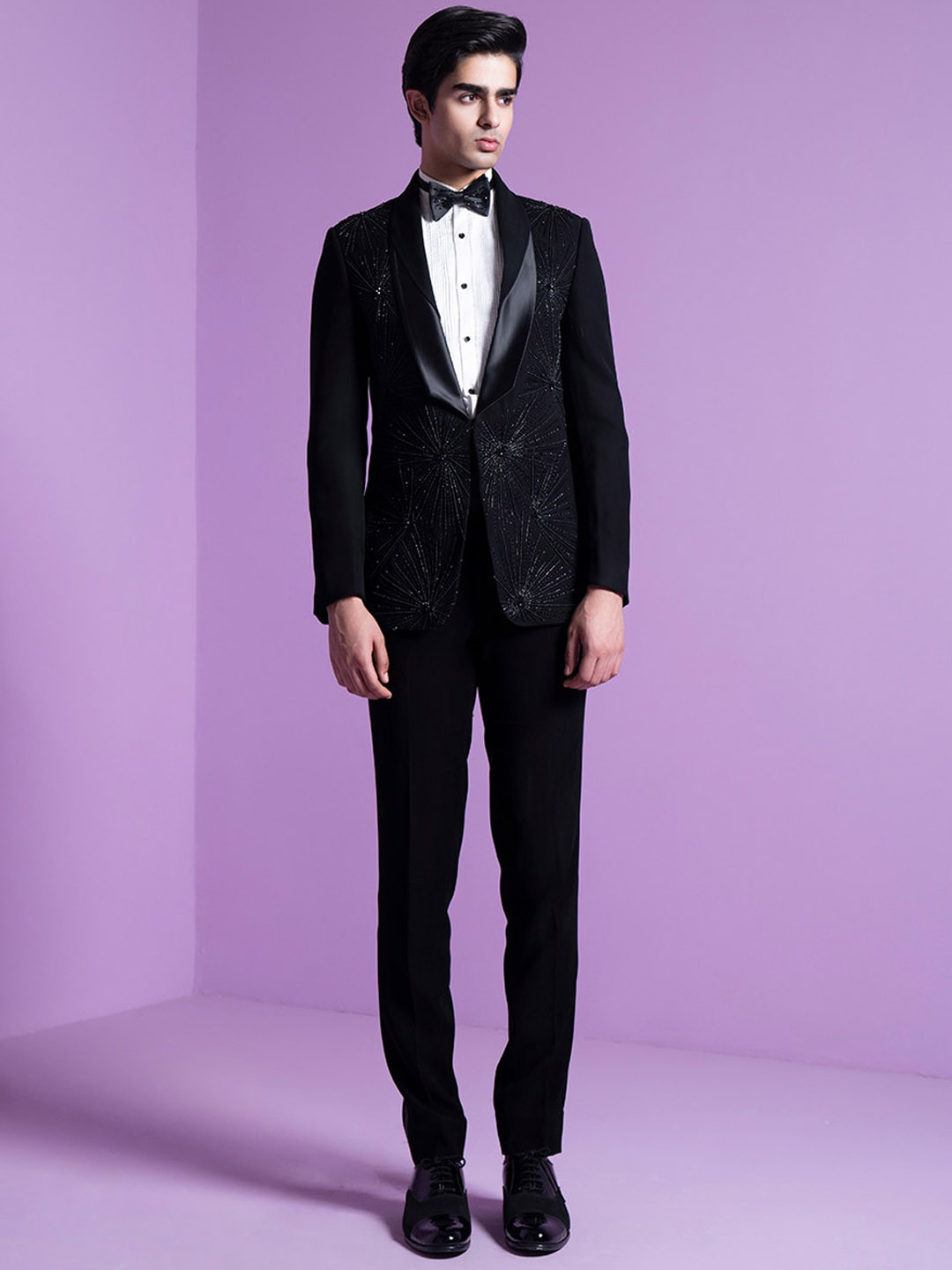 CONTRAST BY PARTH Men Single-Breasted Three-Piece Formal Suit Blazer and Trousers