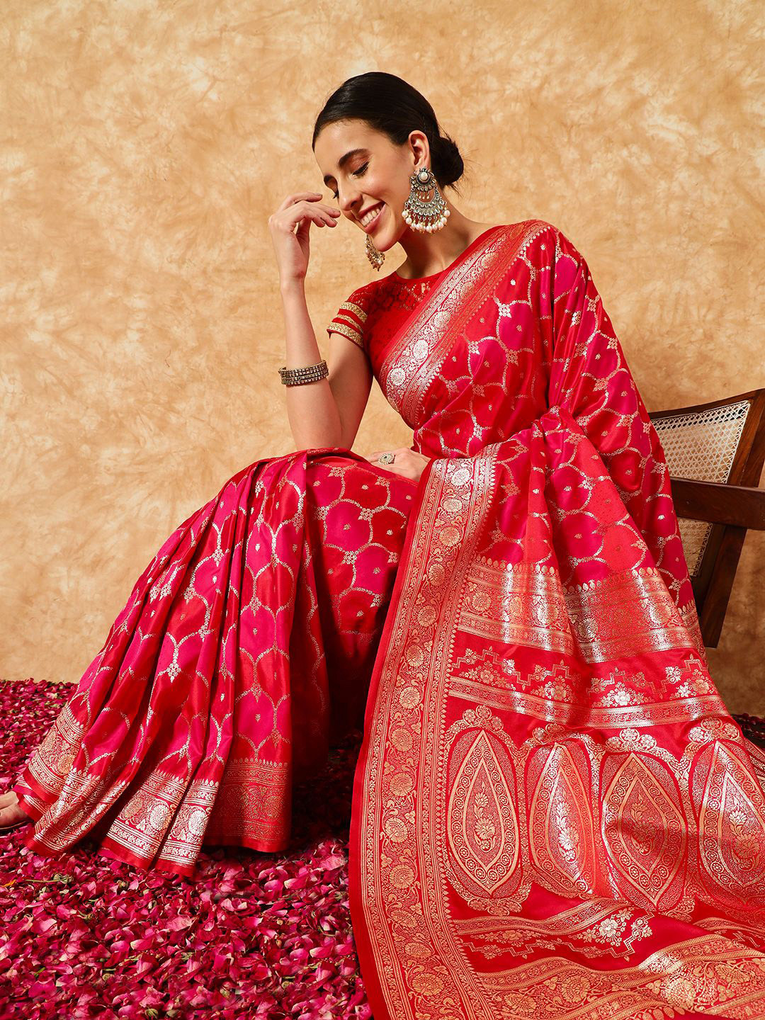 Chhabra 555 Woven Design  Saree With Multicolor Linear Design