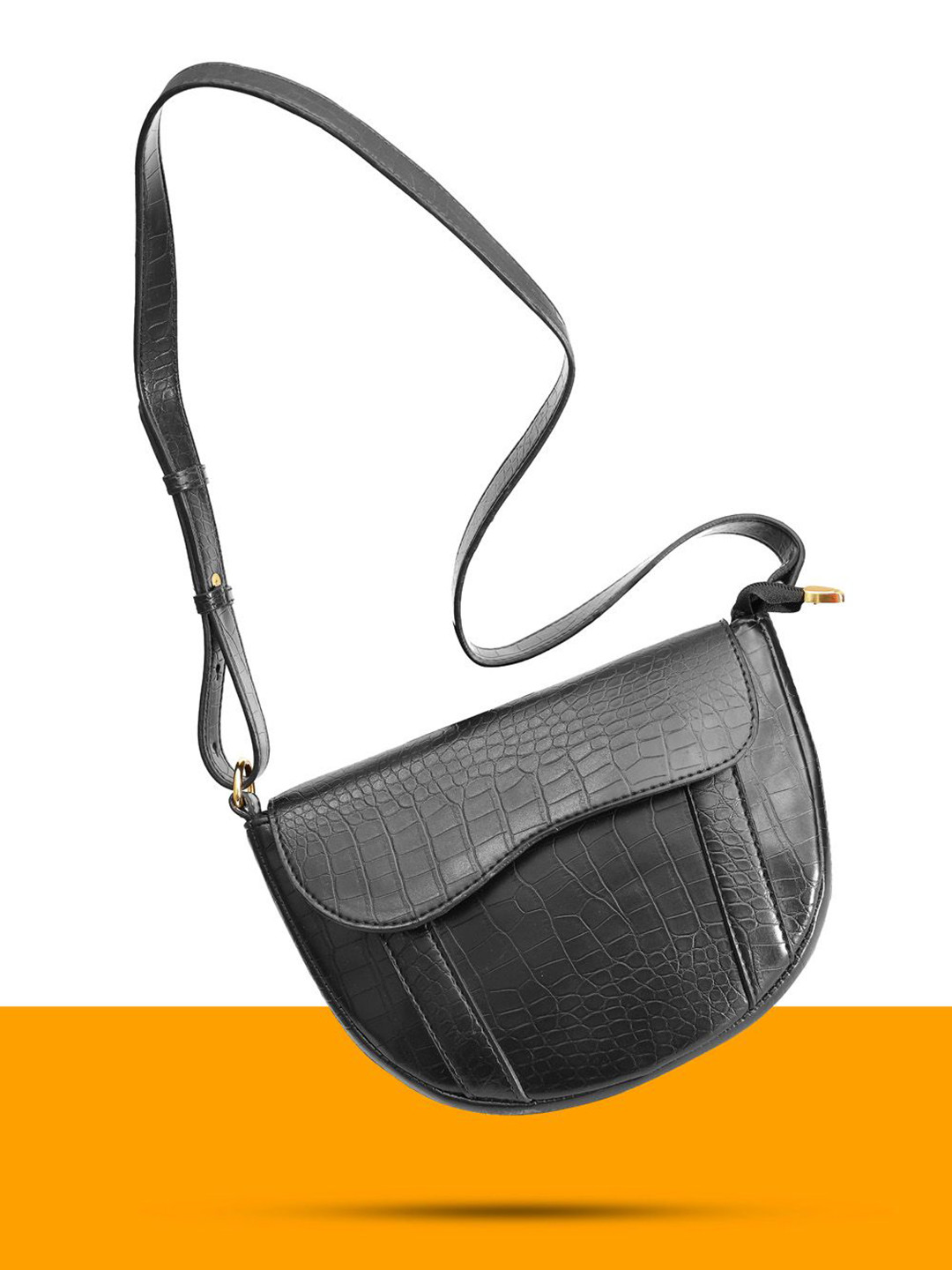 Bagsy Malone Pelle di Lusso Textured Half Moon Sling Bag