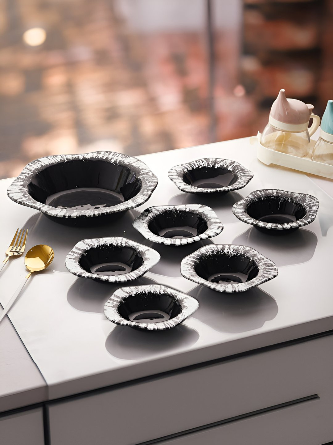 Troveas 7 Pcs Black & Silver Glass Pudding Set
