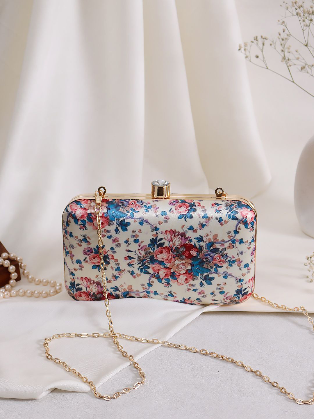 Sangria White Floral Printed Box Clutch