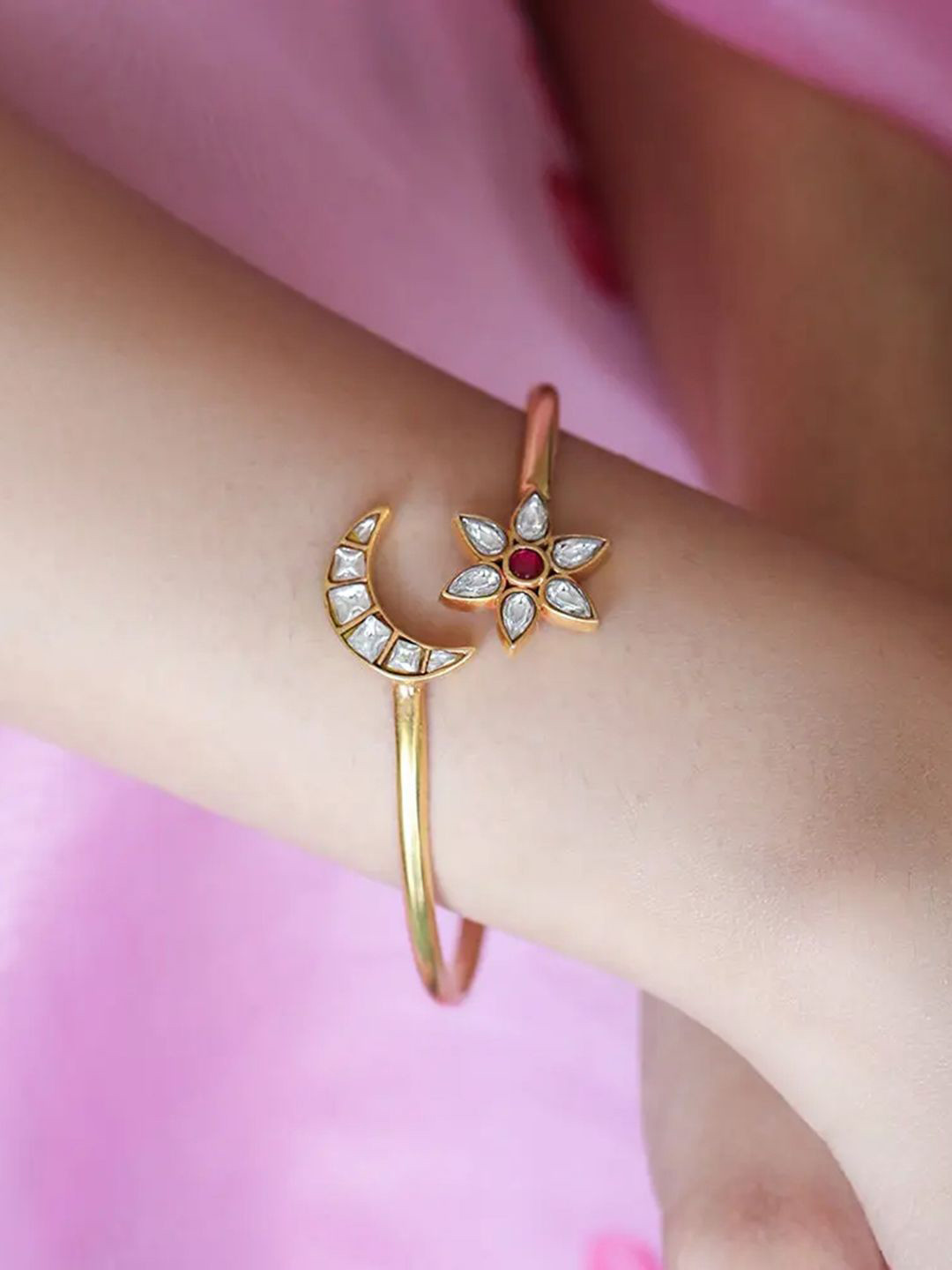 Unniyarcha 92.5 Silver Gold-Plated Star & Moon Detail Cuff Bangle