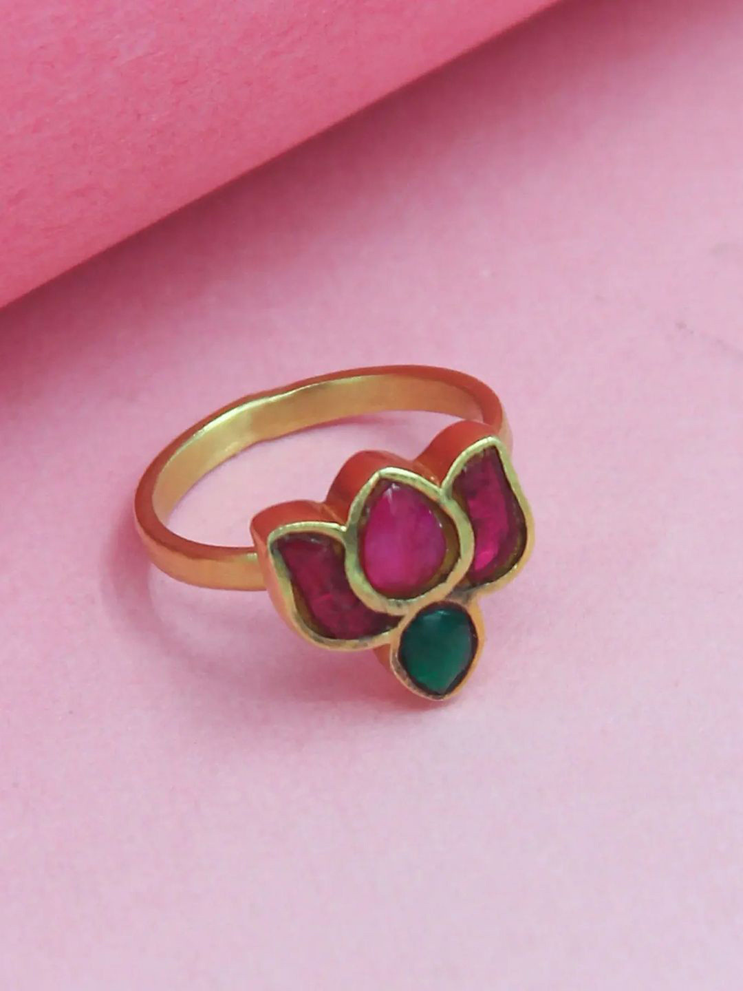 Unniyarcha 92.5 Silver Gold-Plated Artificial Stones & Beads Silver Lotus Ring