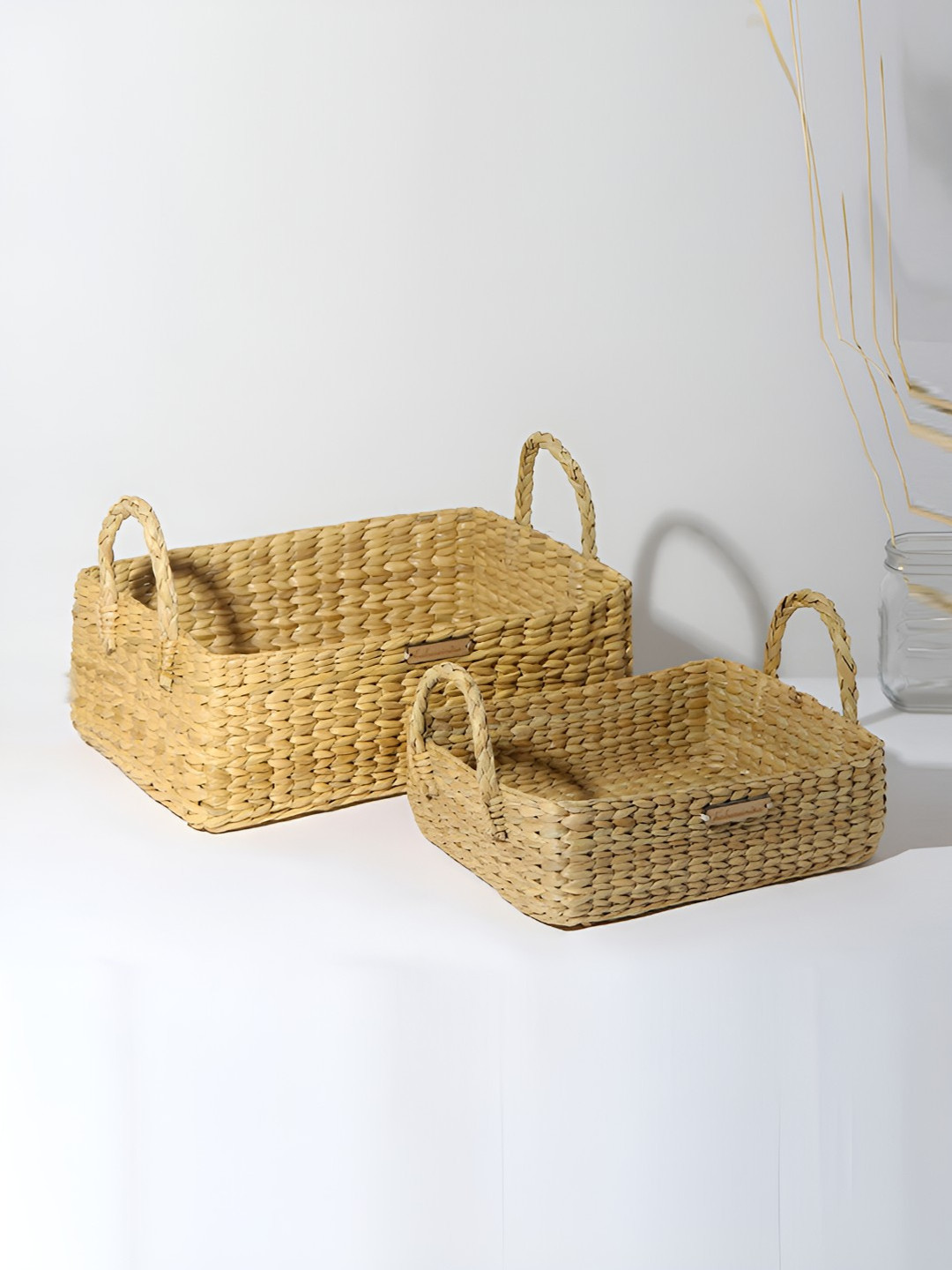 HABERE INDIA 2-Pcs Beige Seagrass Fruit and Vegetable Basket
