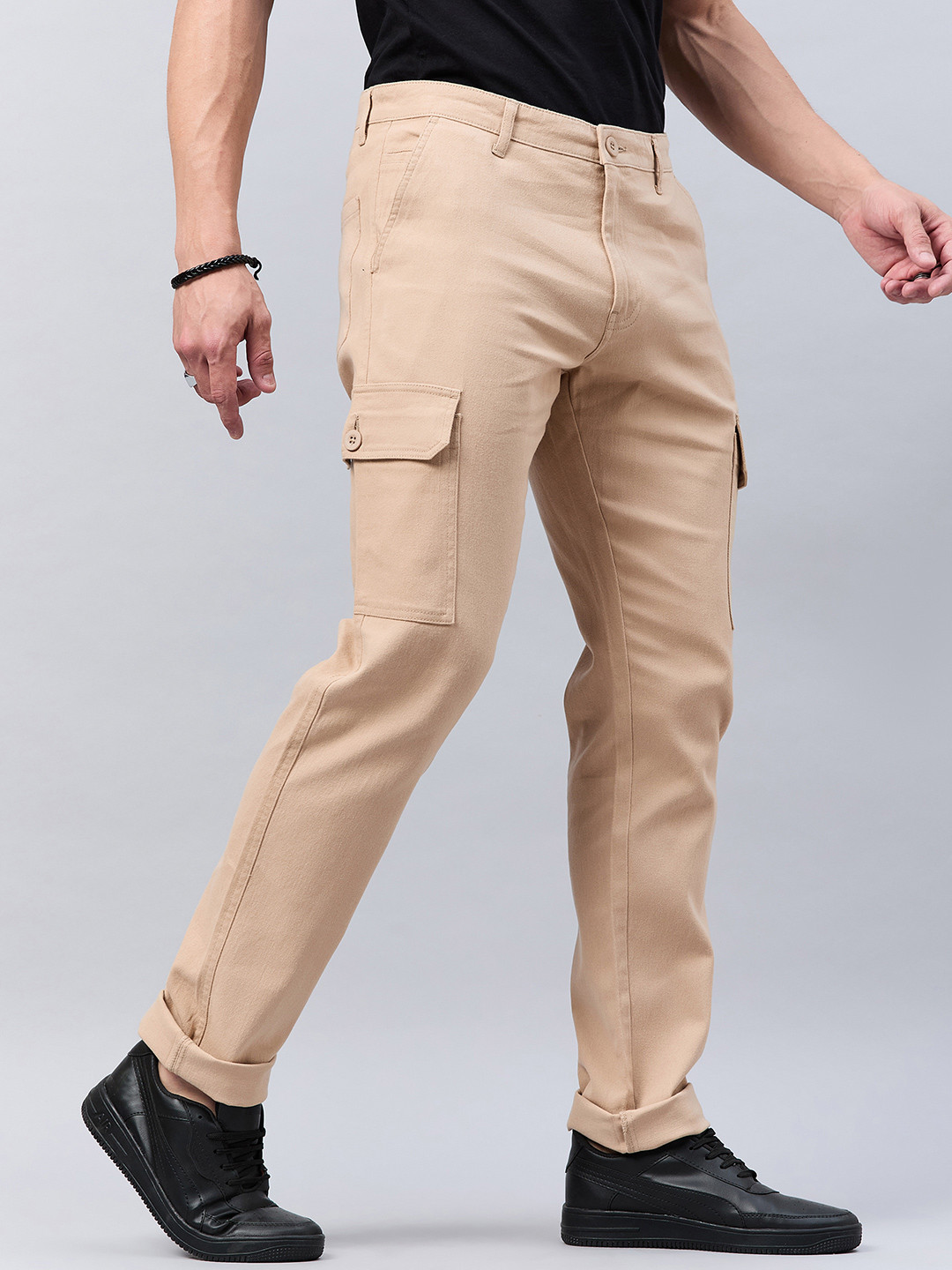 Style Quotient Men Beige Smart Mid-Rise Slim Fit Cargos Trousers