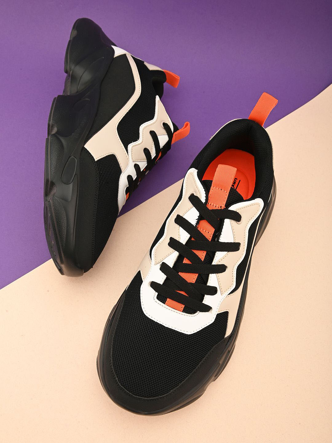 HRX by Hrithik Roshan Men Black & Beige URBAN CHUNKY Colourblocked Lightweight Sneakers