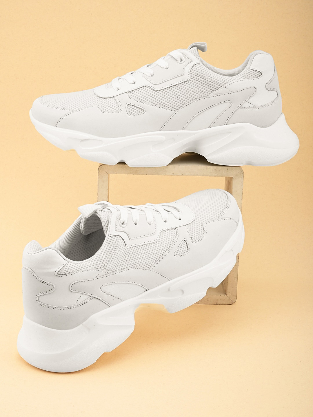 HRX by Hrithik Roshan Men White URBAN CHUNKY Textured Sneakers