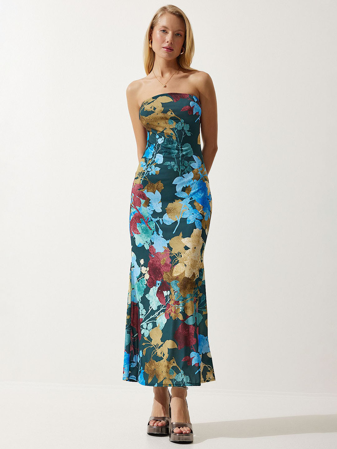 Happiness istanbul Blue Floral Printed Off-Shoulder Maxi Dress