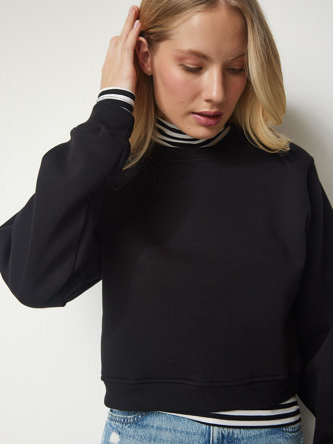 Happiness istanbul Round Neck Straight Pullover Cotton Sweatshirt