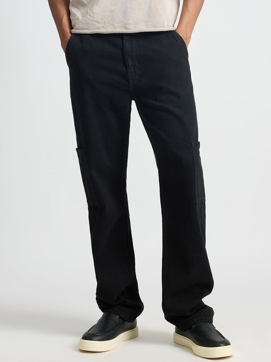 FREAKINS Men Black Straight Fit Low-Rise Low Distress Pure Cotton Cargo Jeans
