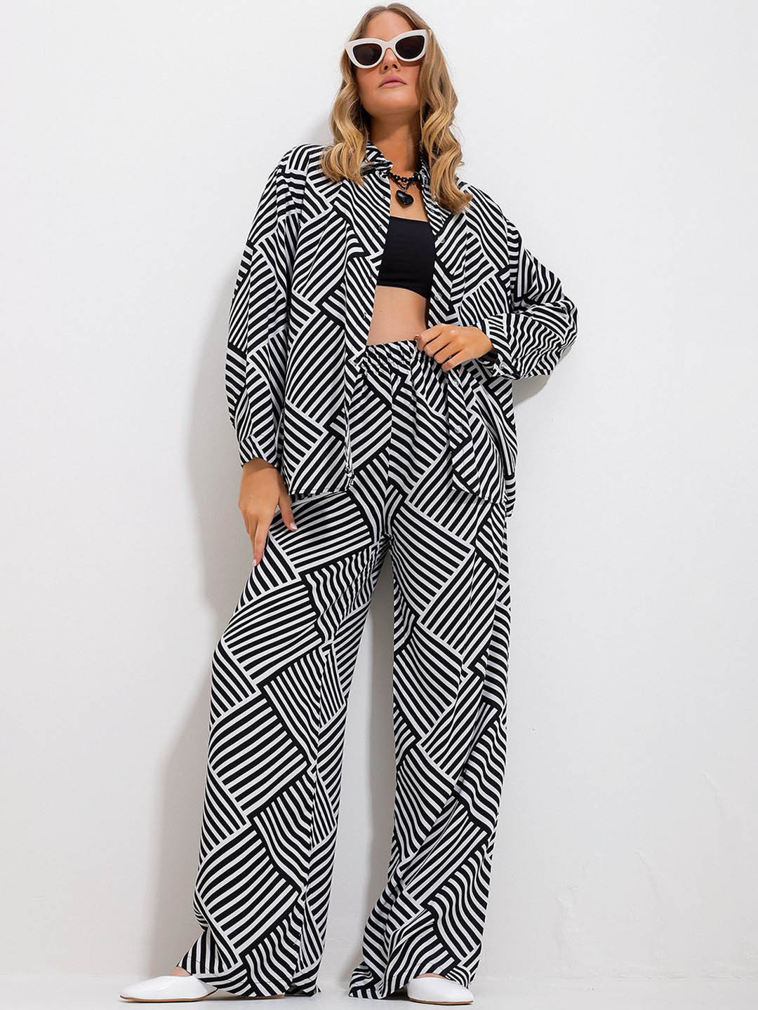 Trend Alacati stili Geometric Printed Drop-Shoulder Sleeves Shirt With Trousers