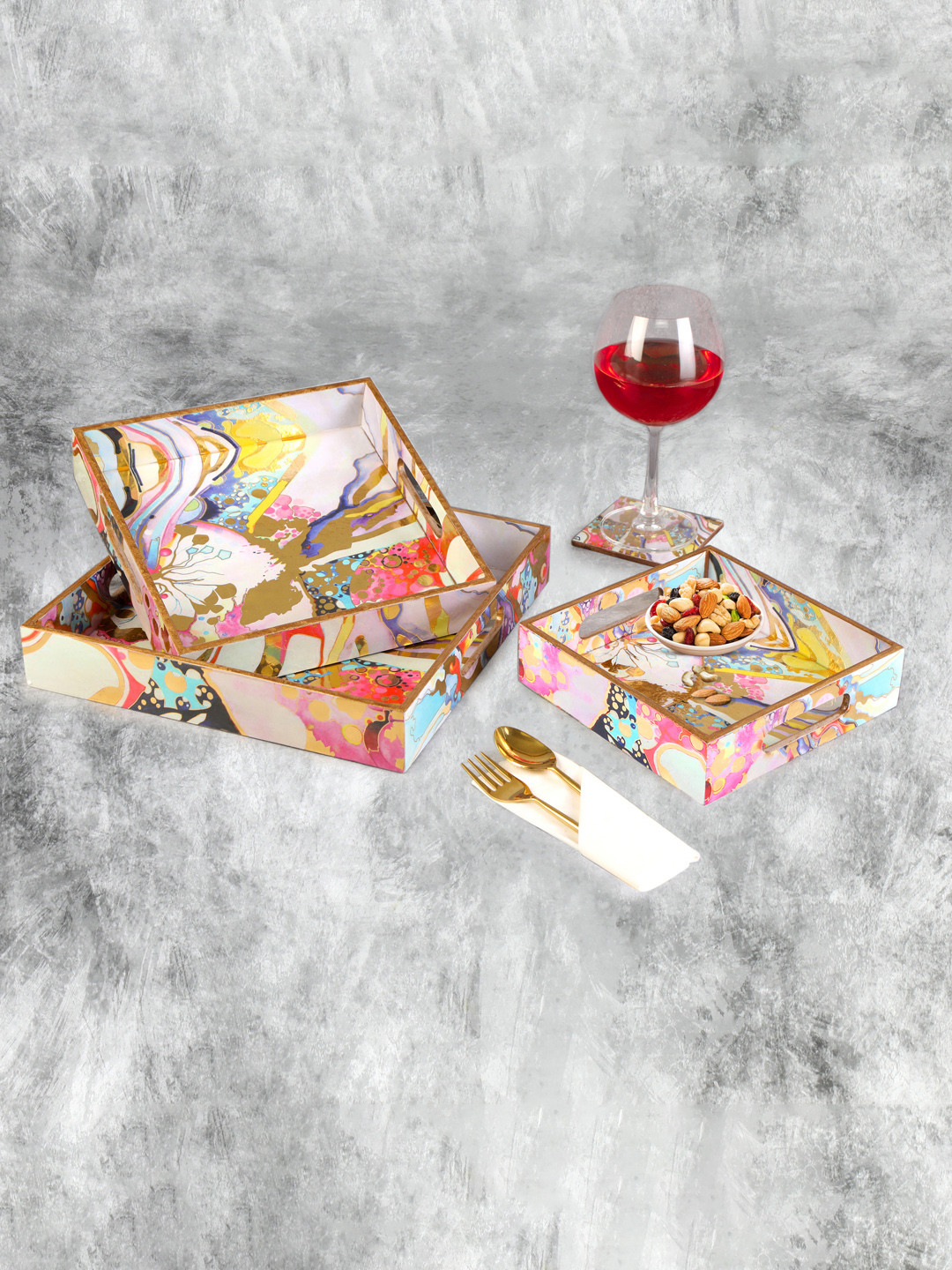 THE HOME CO. White & Pink 3 Pieces Abstract Printed Square Wooden Serving Trays