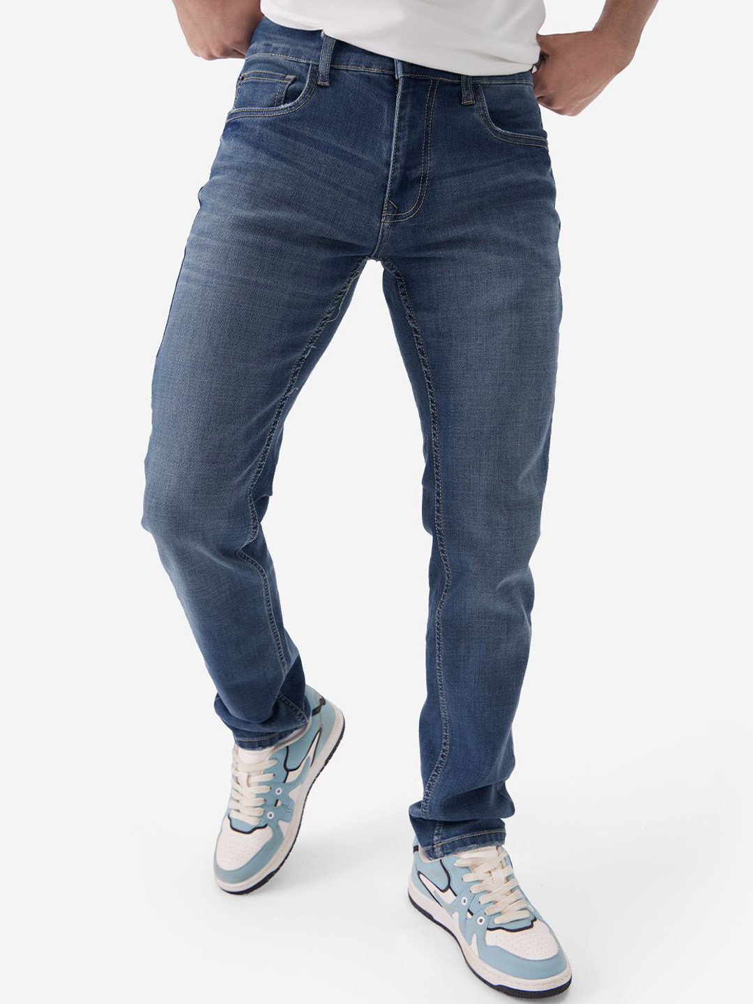 The Souled Store Men Slim Fit Light Fade Stretchable Jeans