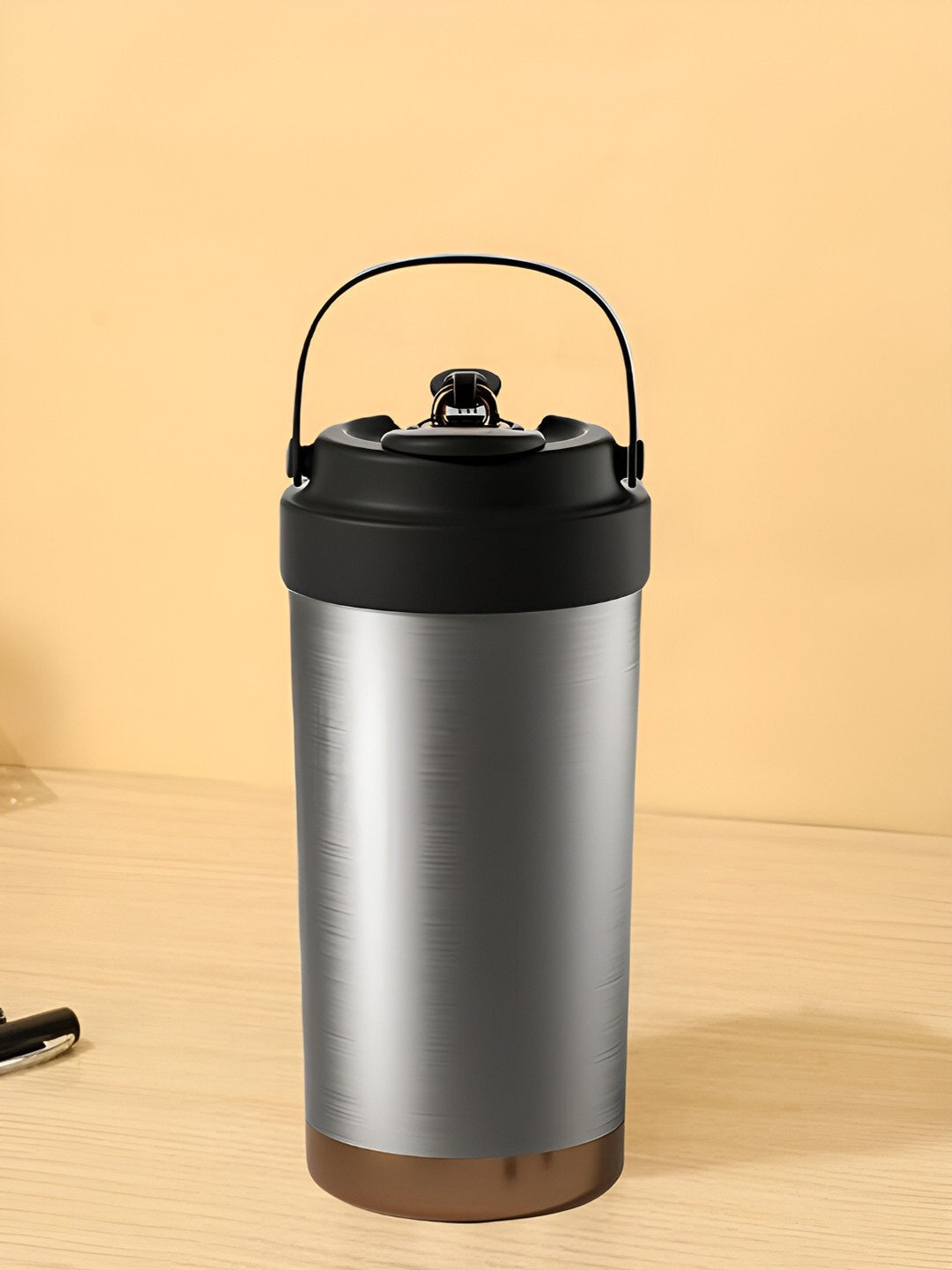 YELONA Silver Stainless Steel Handmade Mug-500ml