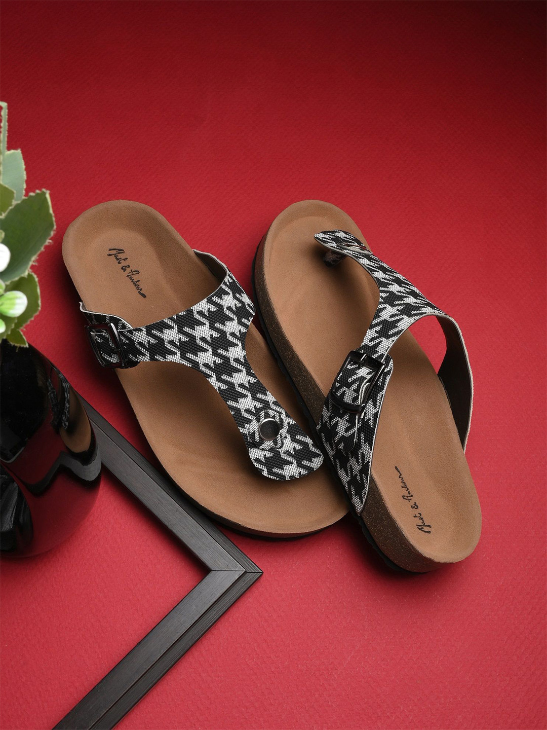 Mast & Harbour Black Printed Open Toe T-Straps Flats