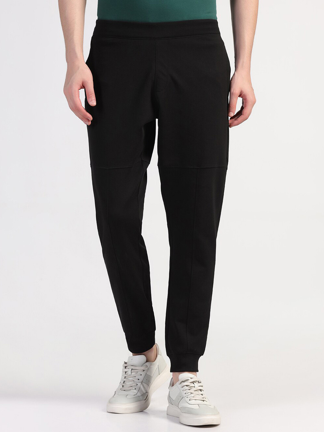 Blackberrys Men Mid-Rise Cotton Joggers
