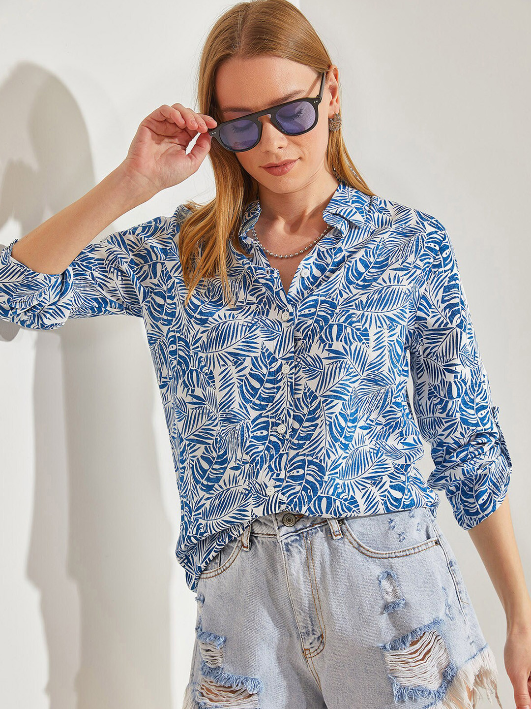 BIANCO LUCCI Floral Printed Spread Collar Long Roll Up Sleeves Casual Shirt