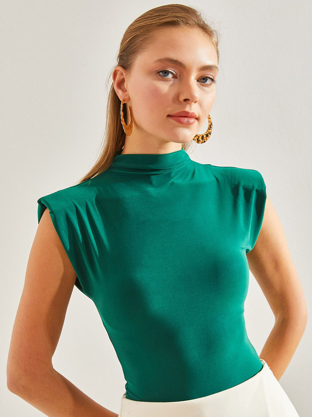 BIANCO LUCCI Round Neck Extended Sleeves Fitted Top