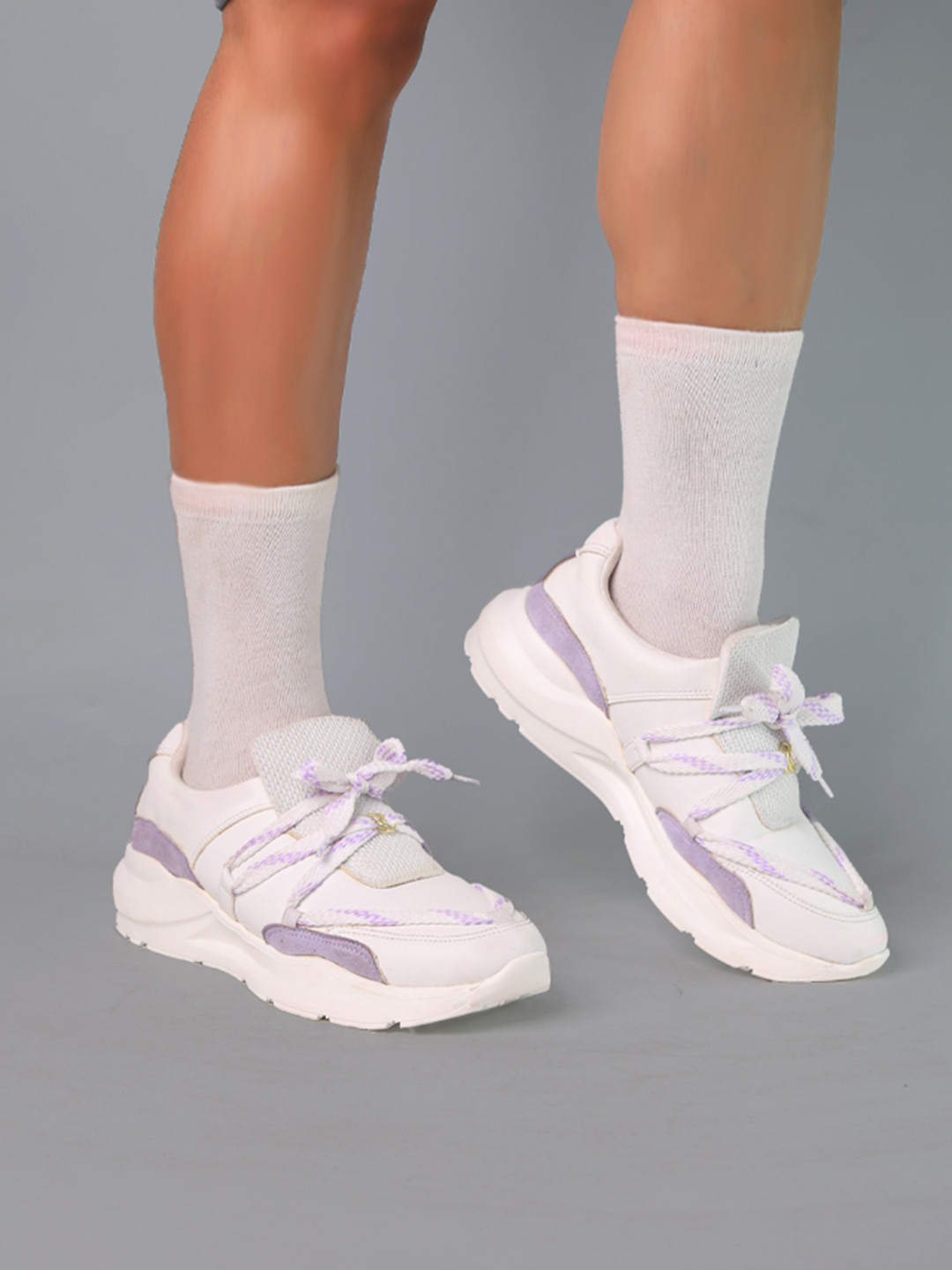 Monrow Women Round Toe Sneakers
