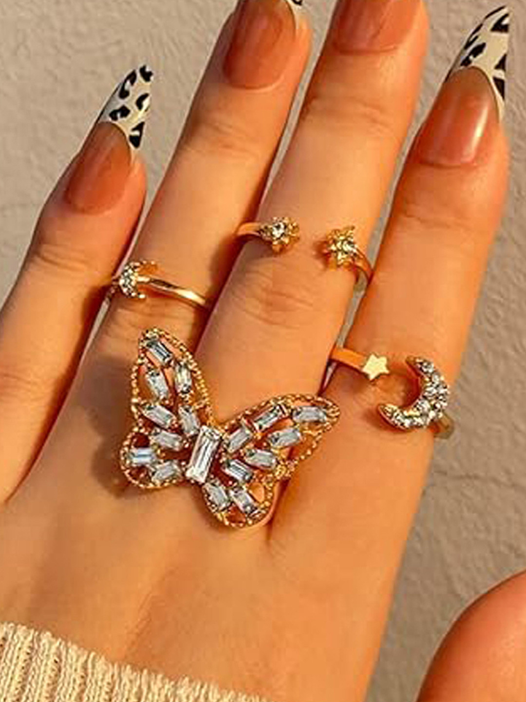 Jewels Galaxy Set Of 5 Gold-Plated Crystals Studded Stackable Finger Rings