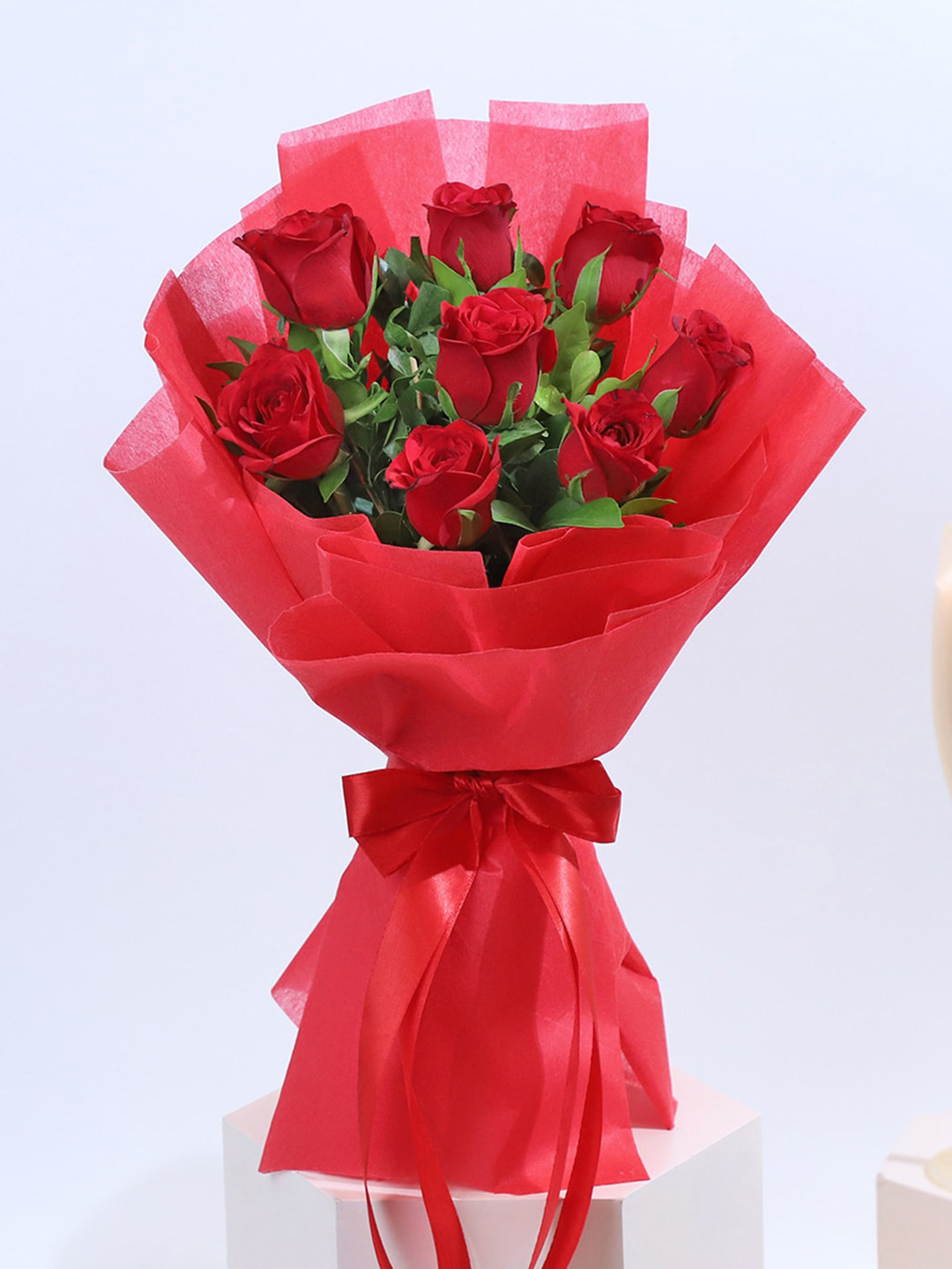 IGP 8Pc Red Roses Fresh Flower Bouquet