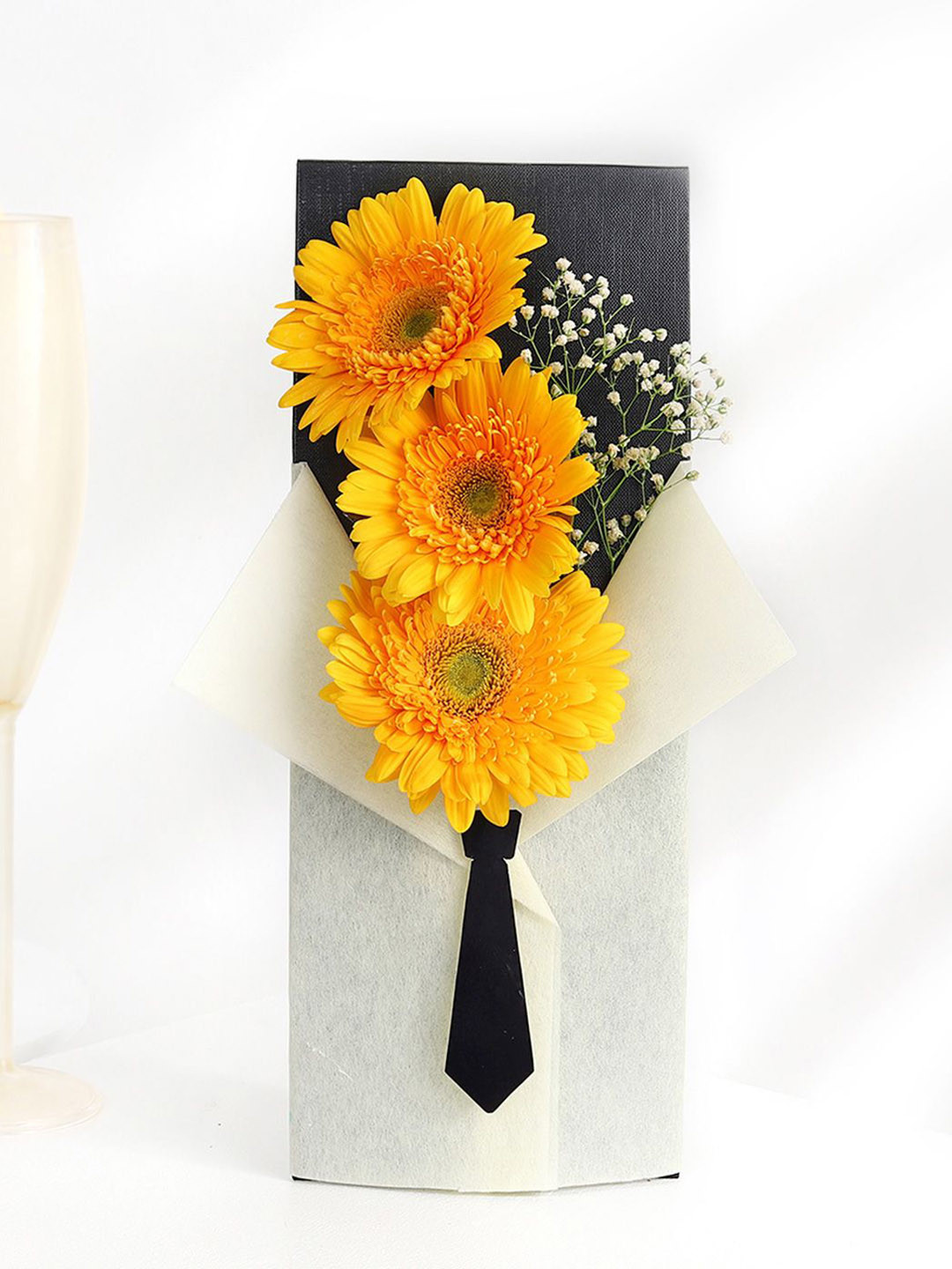 IGP Yellow Sophisticated Shirt & Tie Floral Hamper