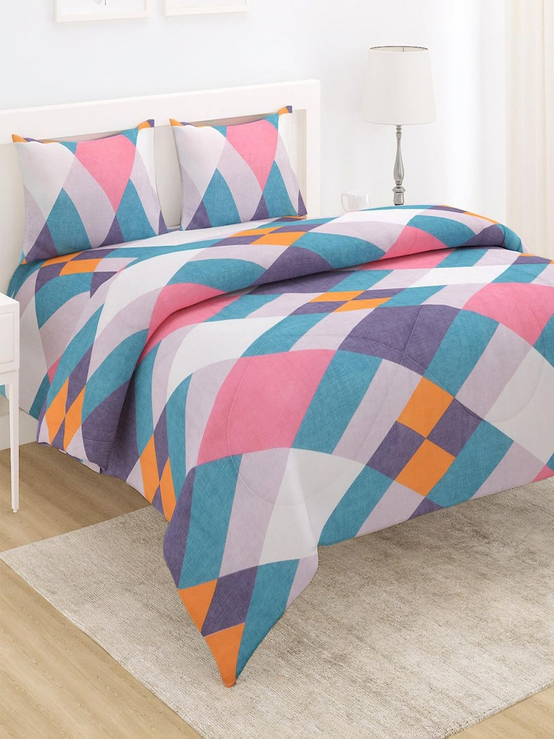 HOKIPO White & Blue Geometric 3 Pieces Double King Regular Bedding Set