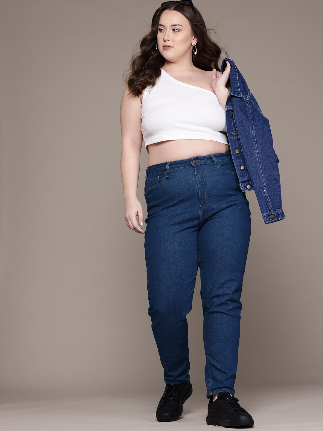 The Roadster Lifestyle Co. Women Oversized Mom Fit Jeans