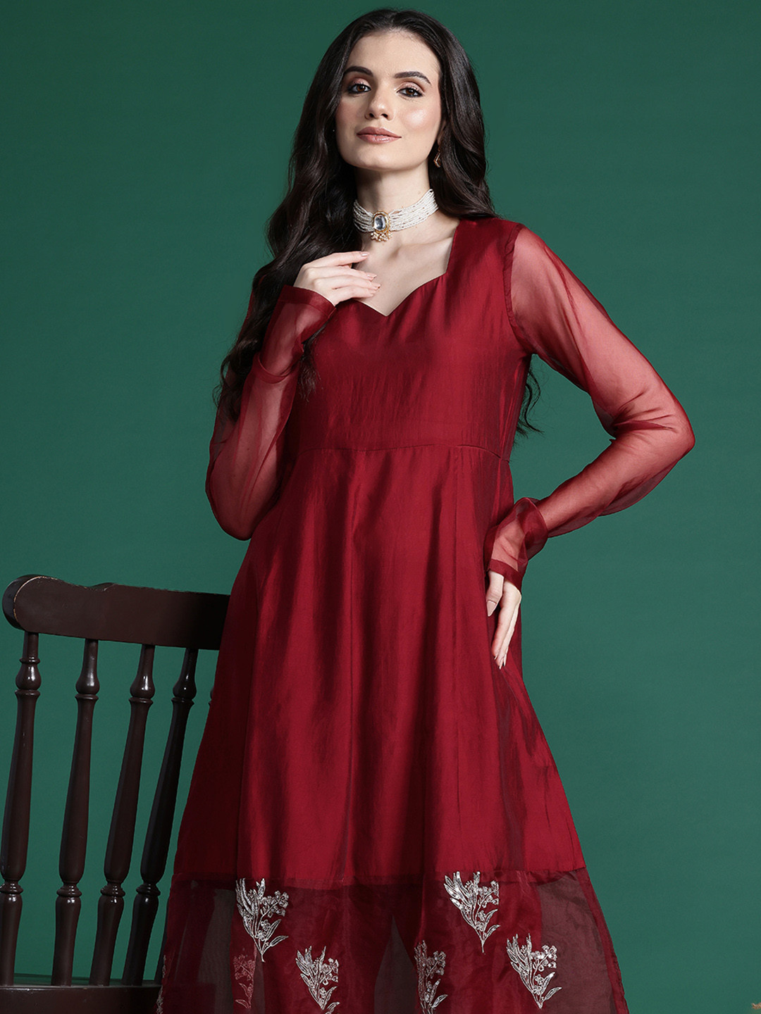 Sangria Regular Floral Sequinned Kurta with Trousers