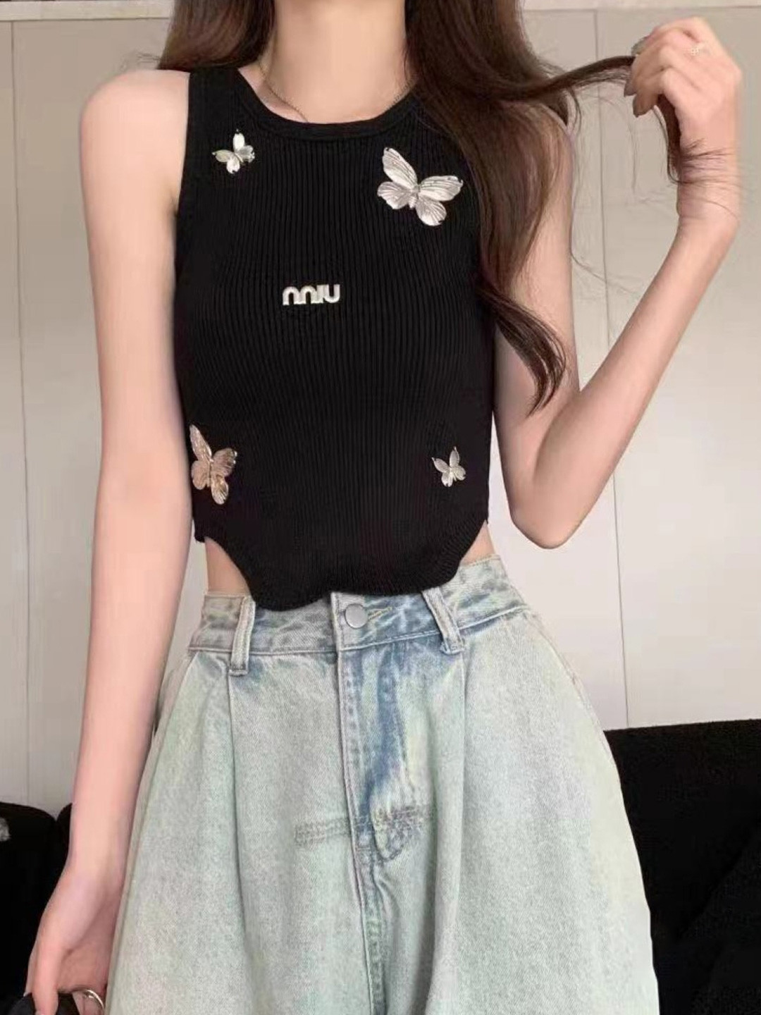 StyleCast Girls Black Round Neck Tank Top
