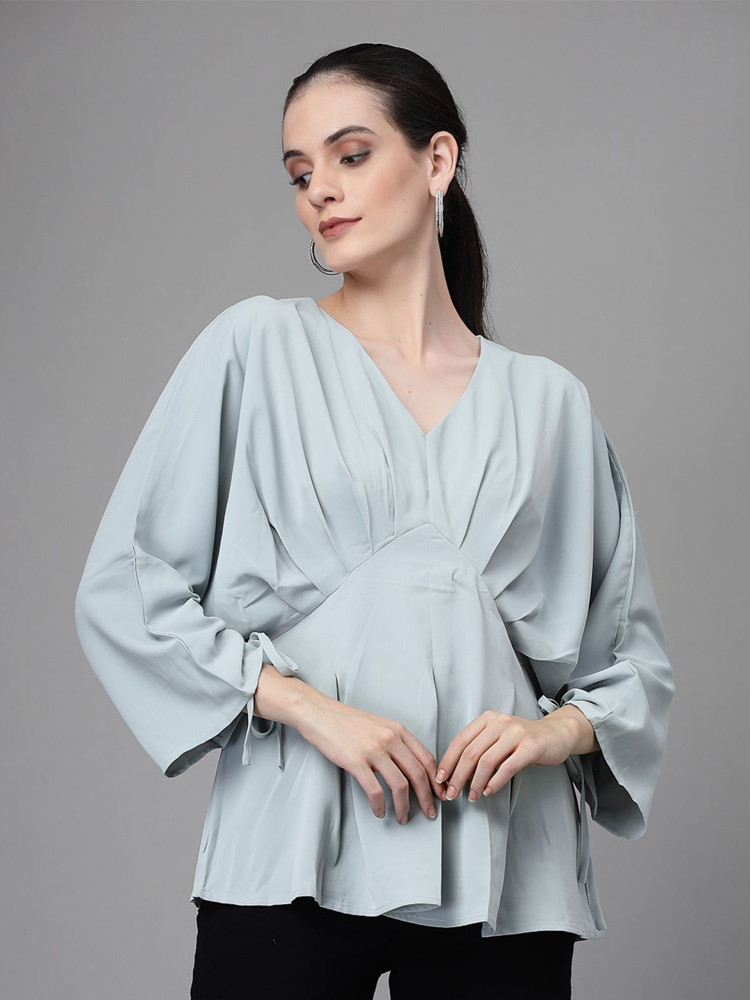 Global Republic V-Neck Puff Sleeves Top