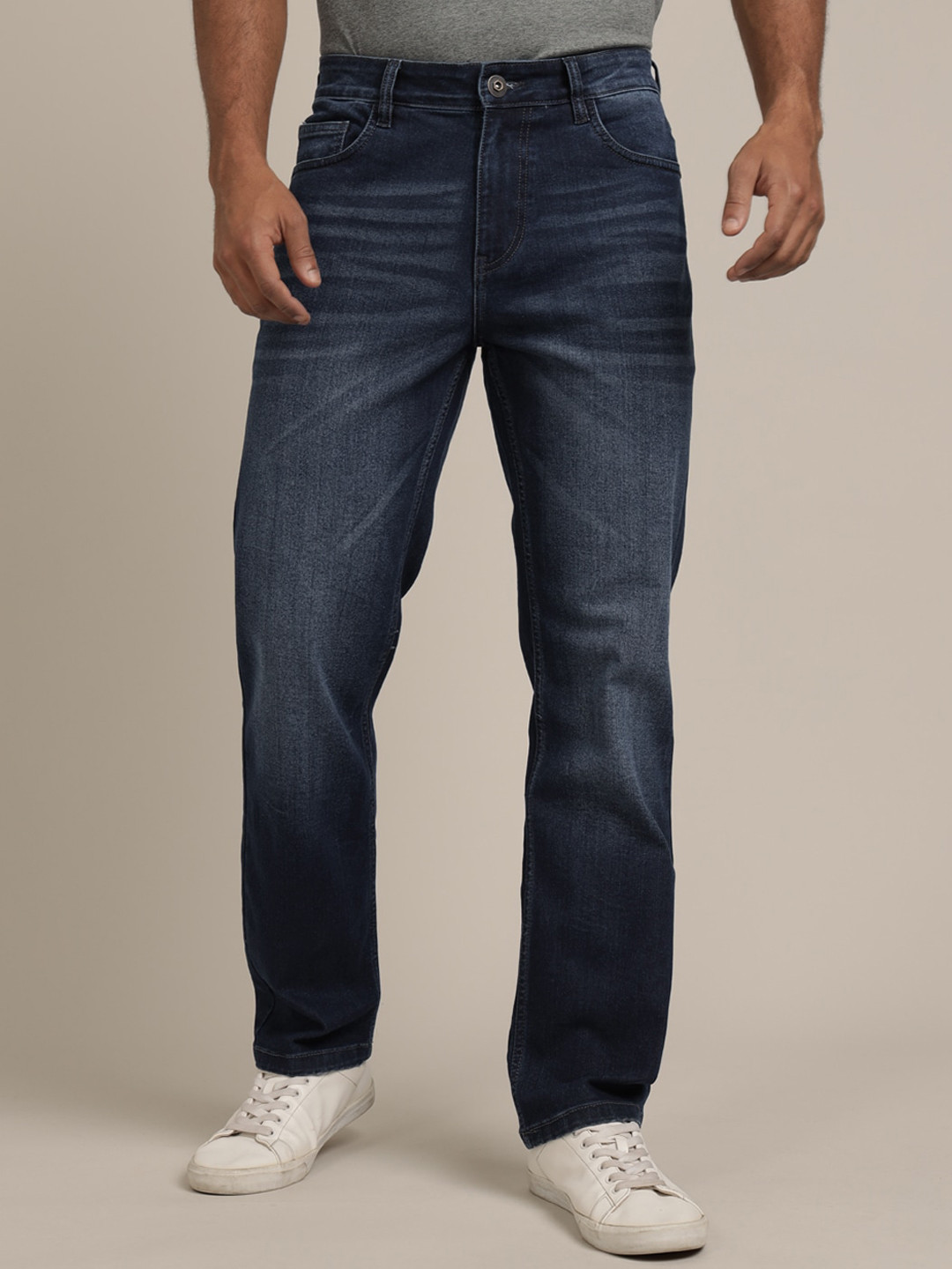 The Roadster Lifestyle Co. Men Jean Navy Blue Thread Boutique Light Fade Stretchable Jeans
