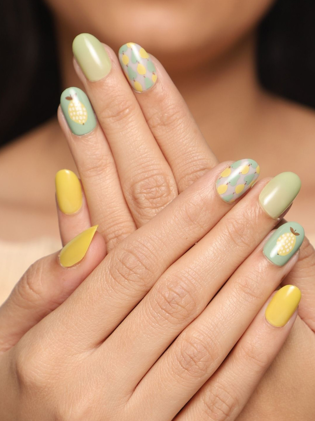 LICK 30 Pcs Glossy Pattern Fake Artificial Press On Nails - Light Green & Yellow