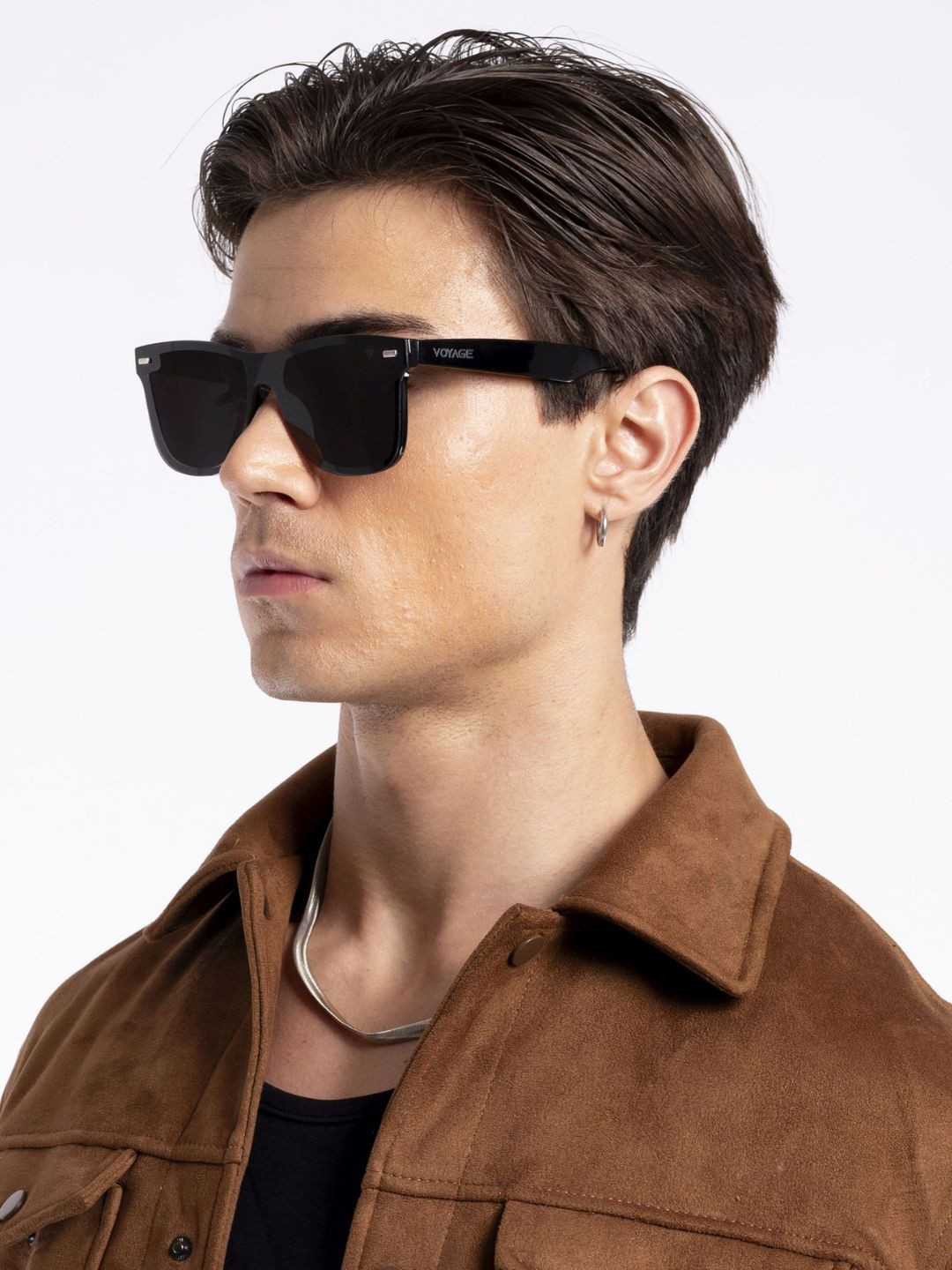 Voyage Unisex Wayfarer Sunglasses with Polarised and UV Protected Lens 1016PMG3979Z