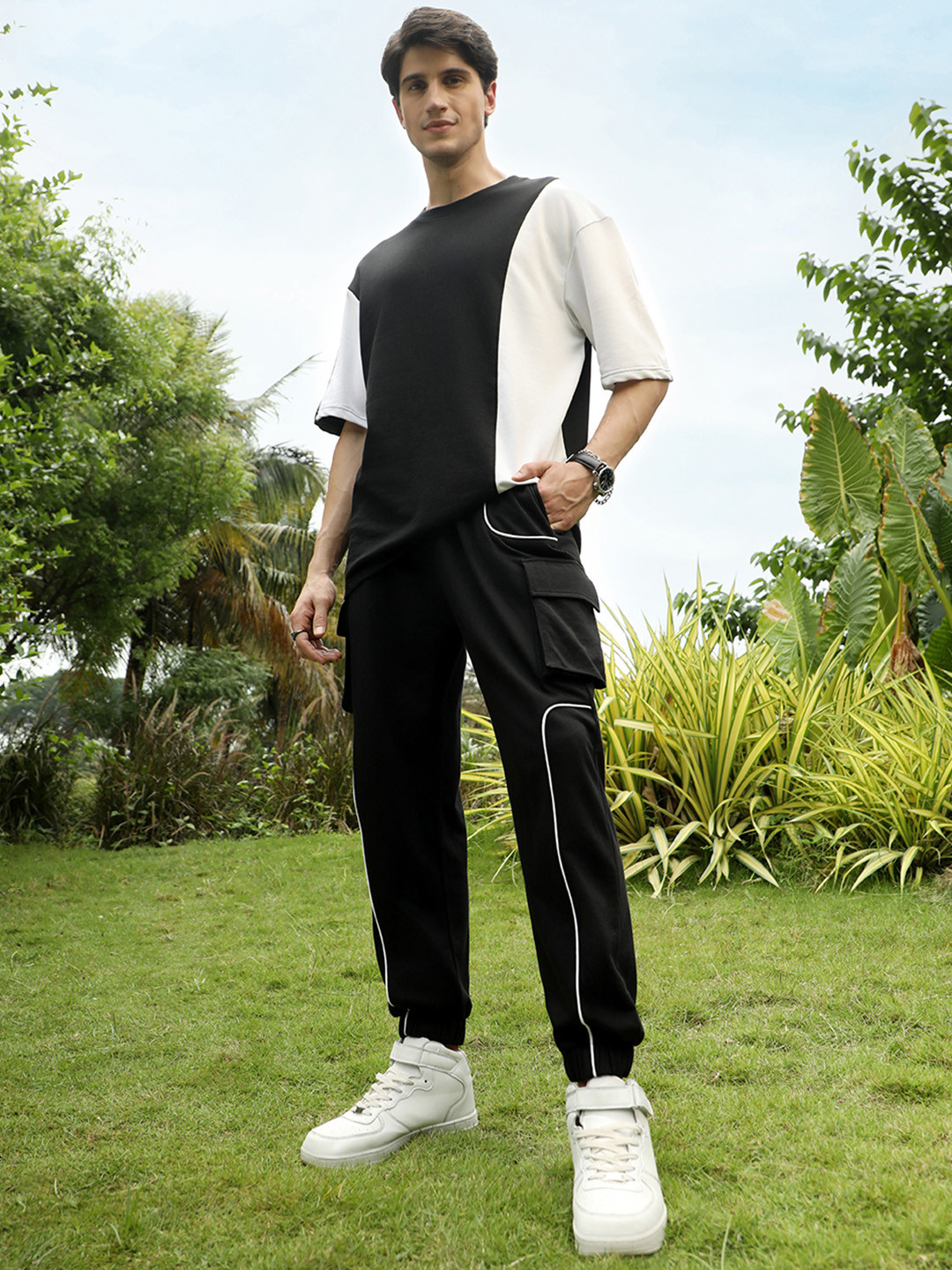 NOBERO Men Oversized Colorblocked Co-ords