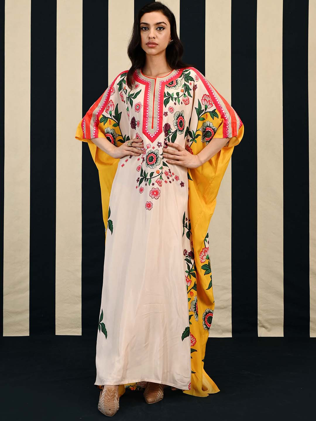 SWATI VIJAIVARGIE Floral Printed Pure Silk Kaftan Kurta Set