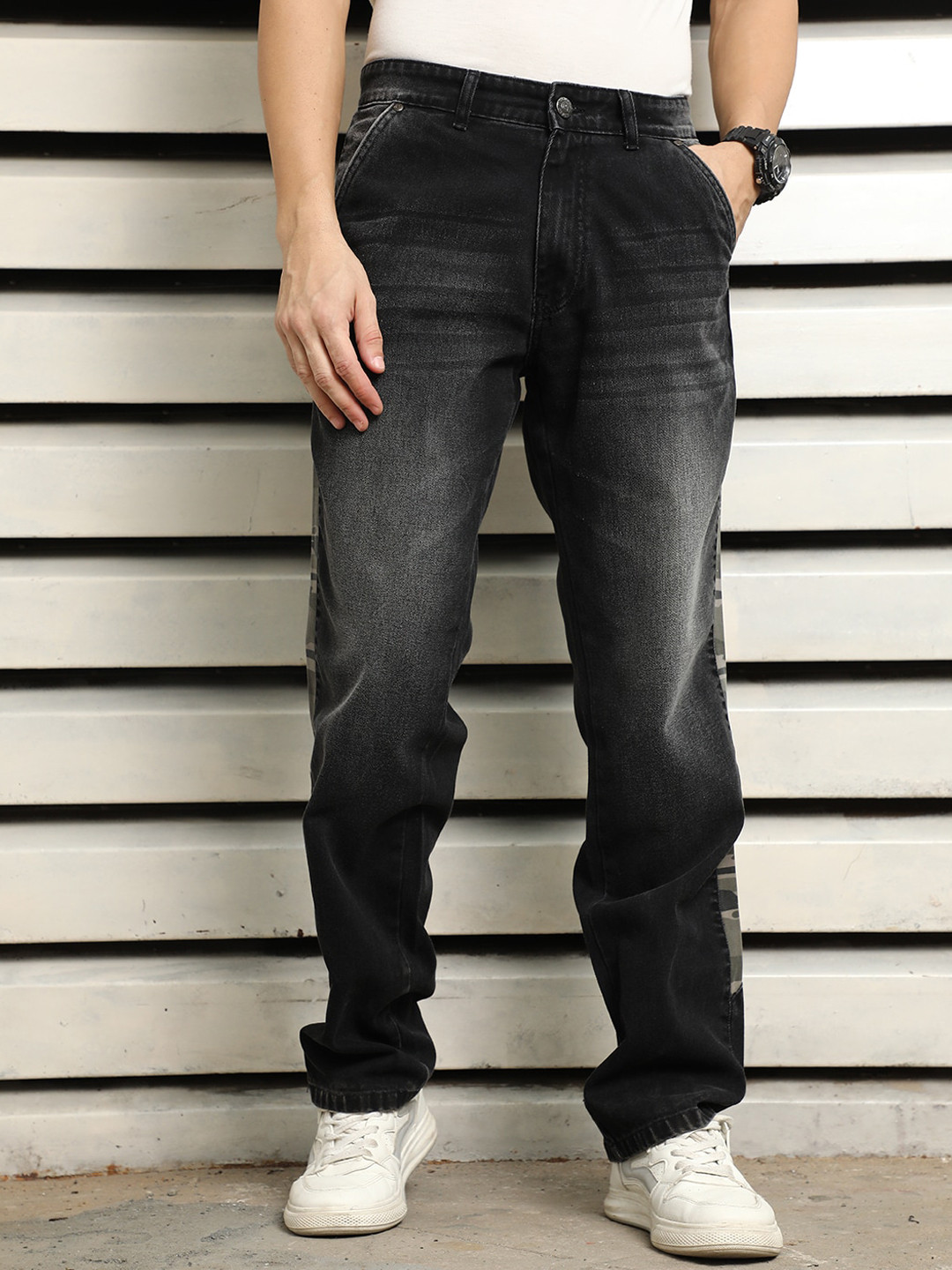 High Star Men Straight Fit Clean Look Light Fade Cotton Jeans