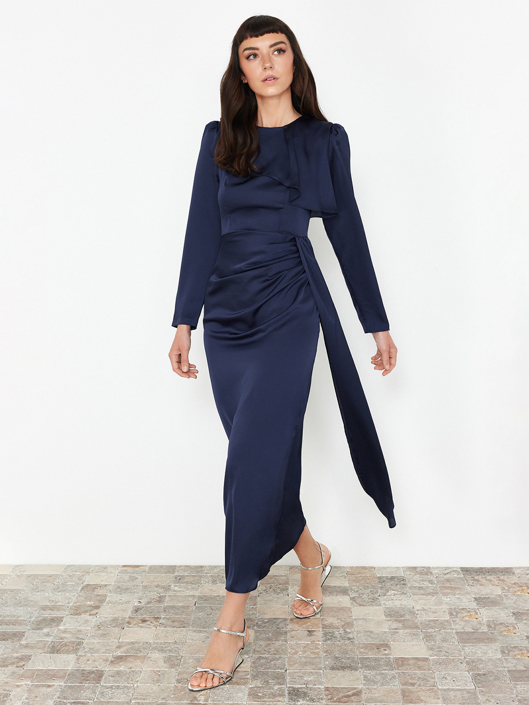 Trendyol Round Neck Sheath Midi Dress